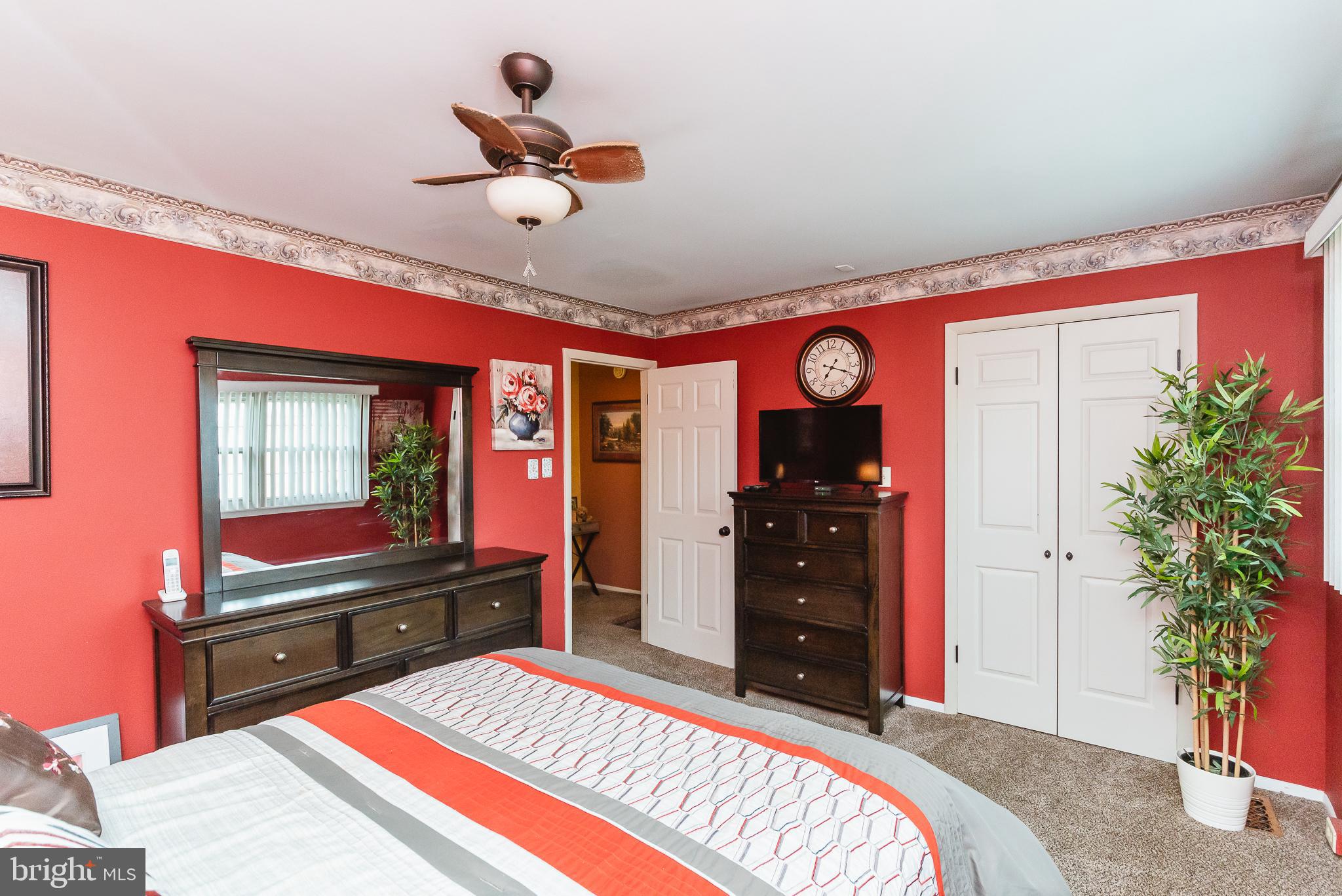 KINGS COURT - Residential