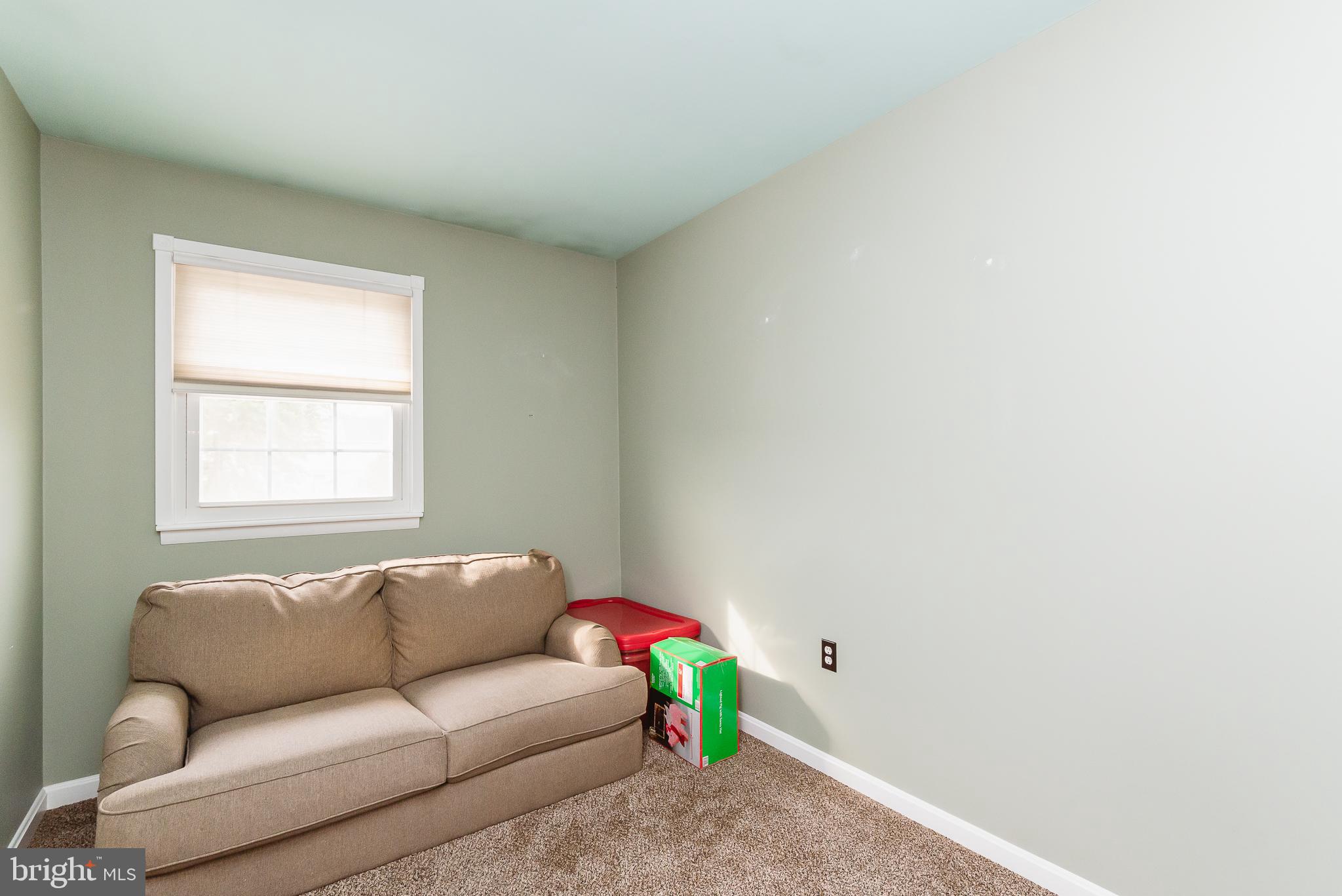 KINGS COURT - Residential