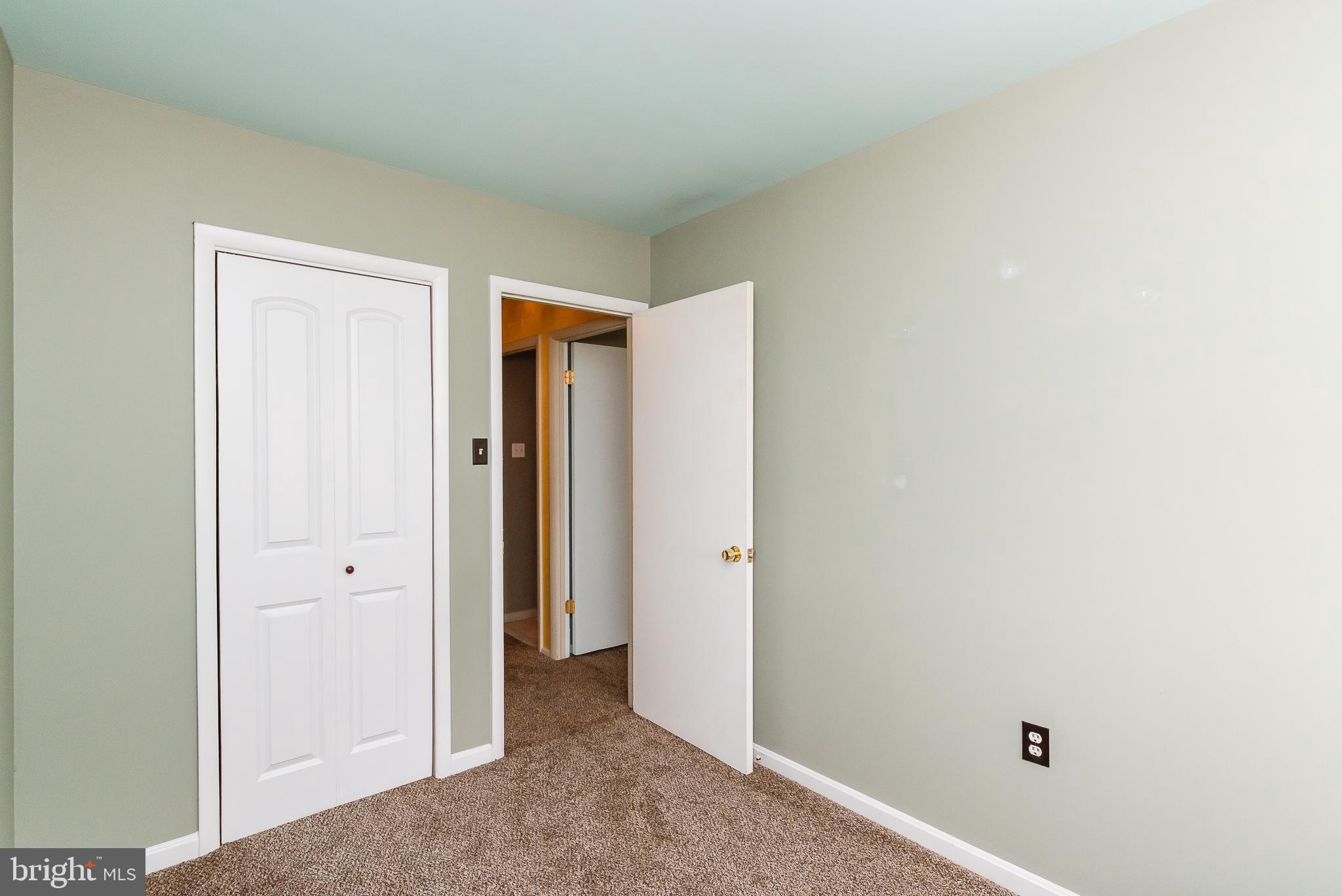 KINGS COURT - Residential