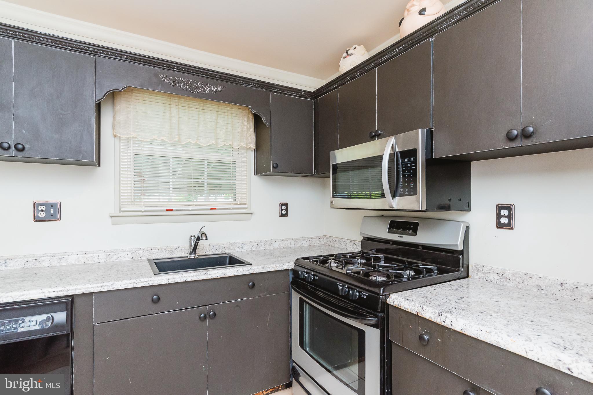 KINGS COURT - Residential