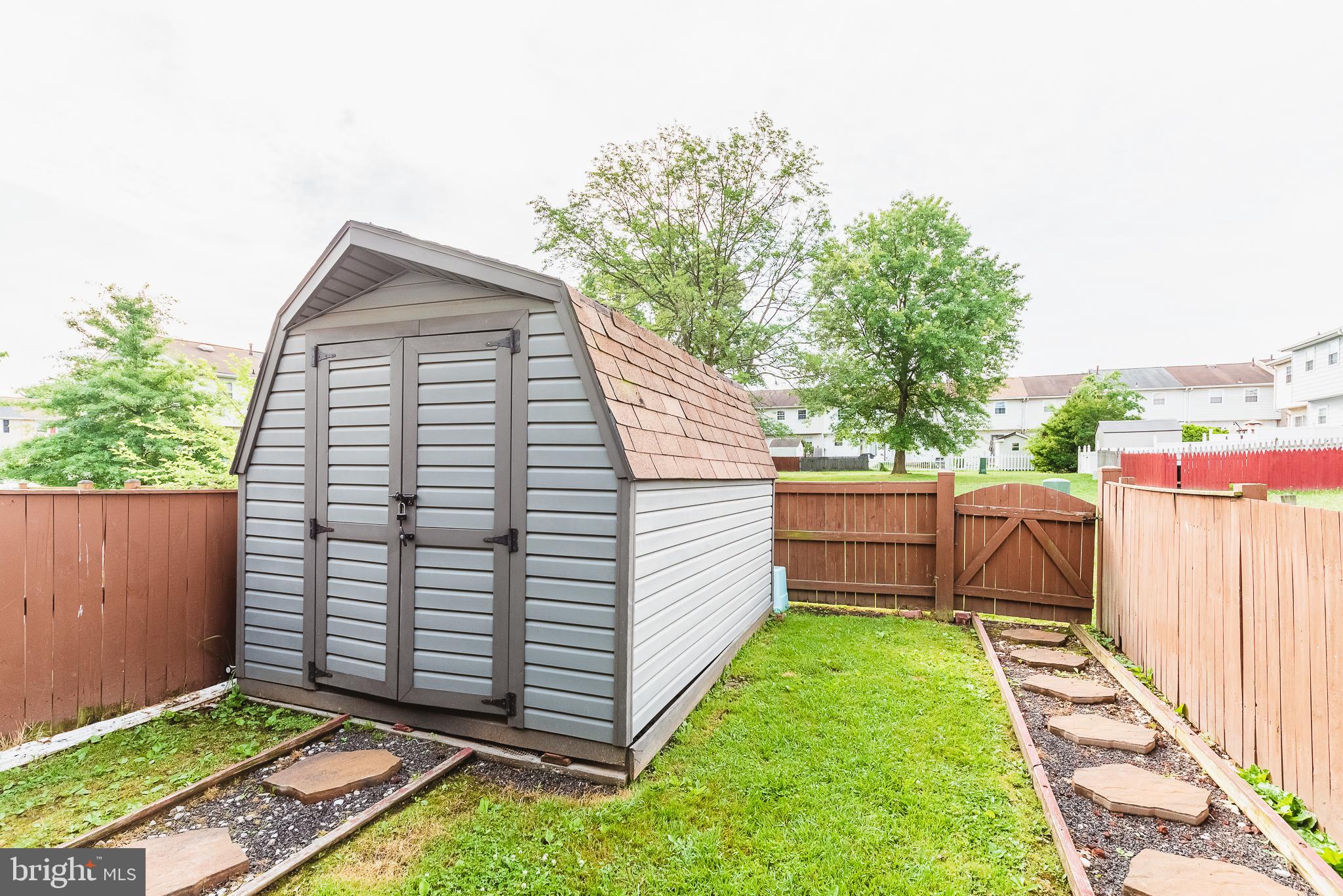 KINGS COURT - Residential