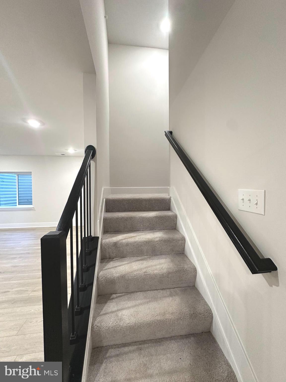 1206 CRESTED WOOD DRIVE