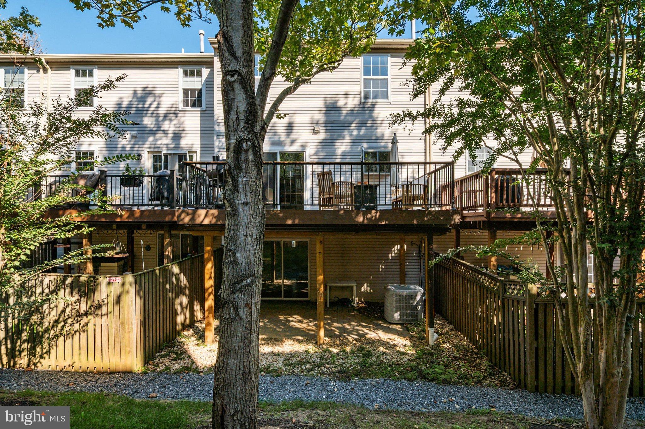 1104 NIBLICK COURT
