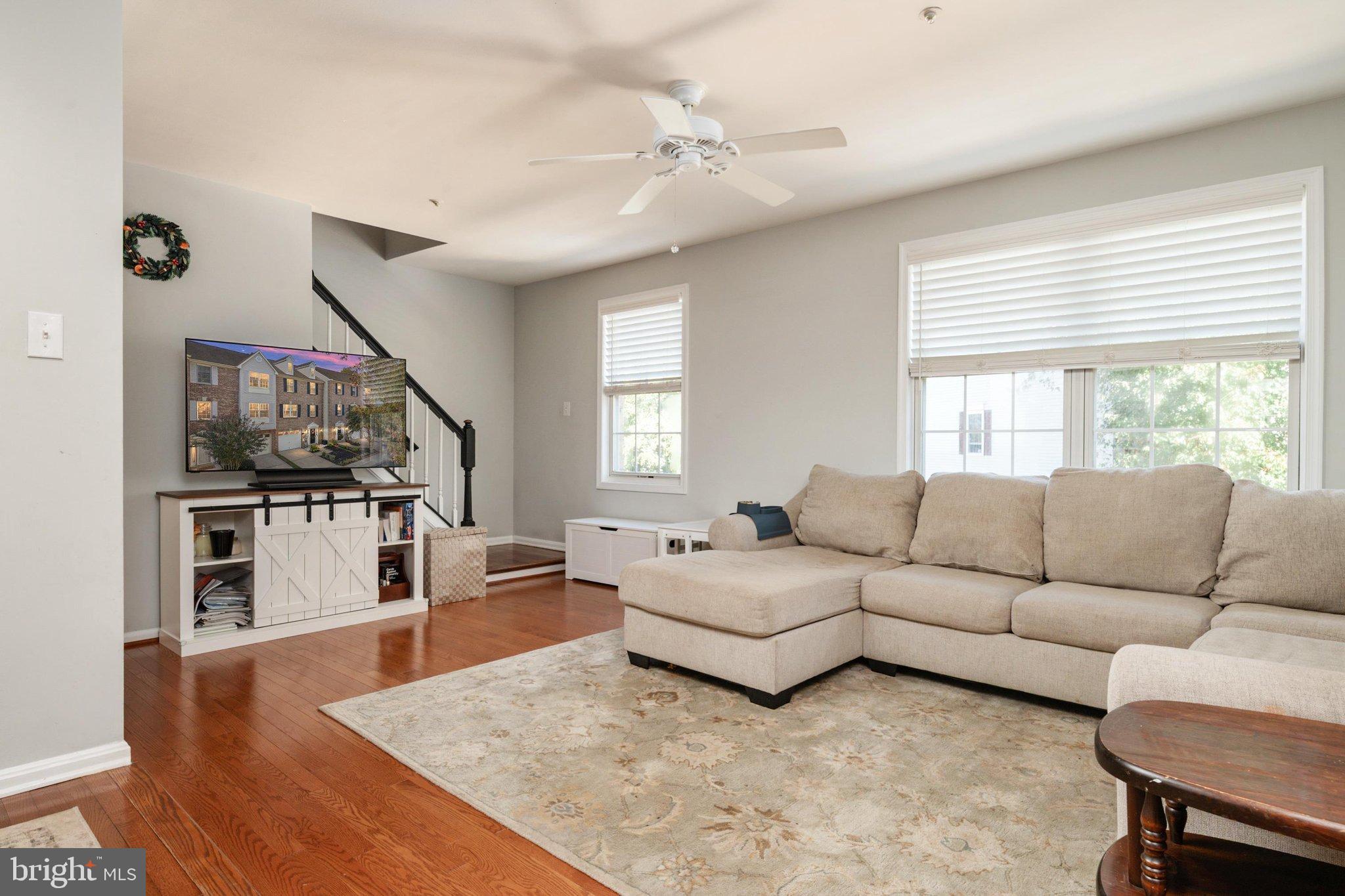 1104 NIBLICK COURT