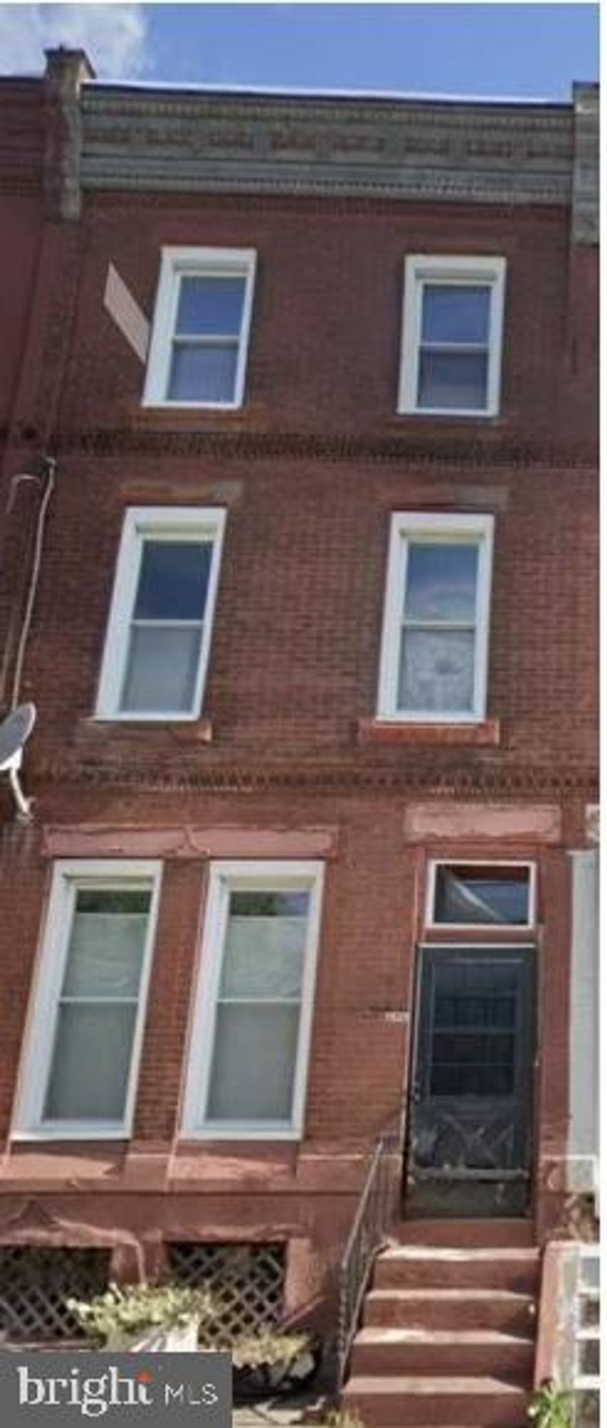 Calling all investors, developers, or experienced renovators looking to bring new life to a property in one of Philadelphia’s rapidly evolving neighborhoods!

This 3-story rowhome is located near Temple University, within a 3-minute drive to the grocery outlet, and offers close proximity to the 6 bus route and the Broad Street Line, providing transit access for future occupants. The home also sits just steps from additional major transit lines, retail options, and ongoing new construction throughout the area.

The property will require a full renovation and is being sold in as-is condition. With strong ARV potential, this property is ideal for a full gut rehab, a rental investment, or a resale project.

SHOWINGS WILL BEGIN AT THE FIRST OPEN HOUSE ON DECEMBER 13TH.