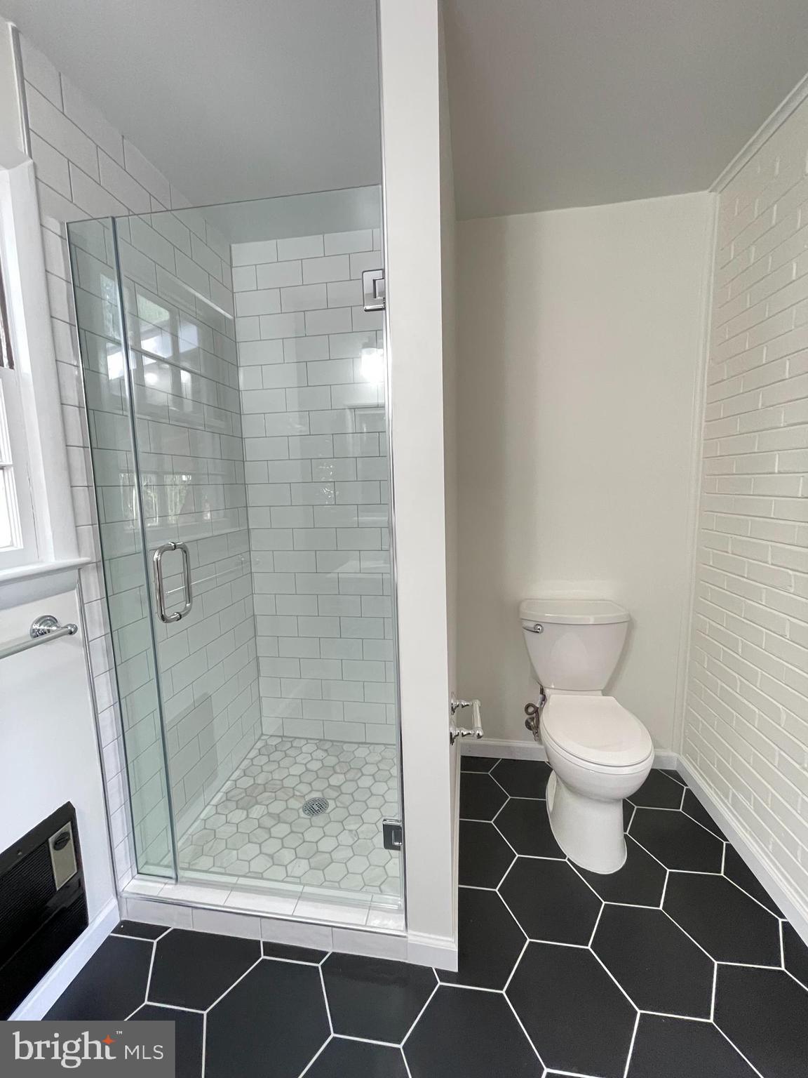 PT ROCKVILLE OUT RES - Residential Lease