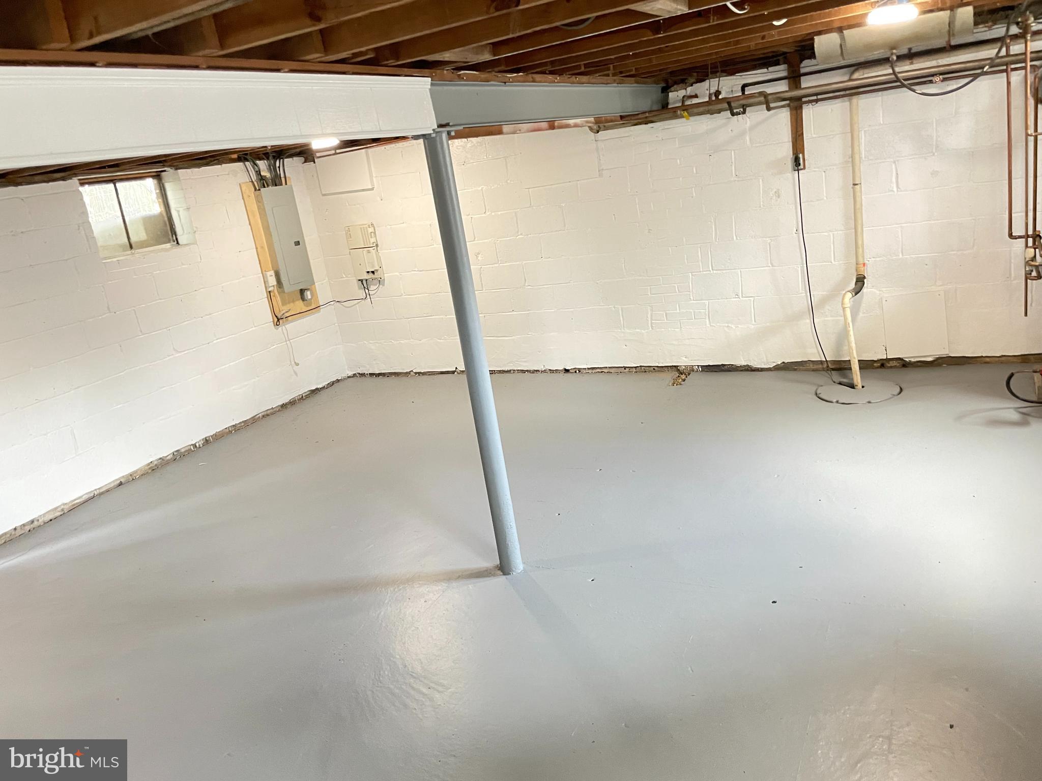 PT ROCKVILLE OUT RES - Residential Lease