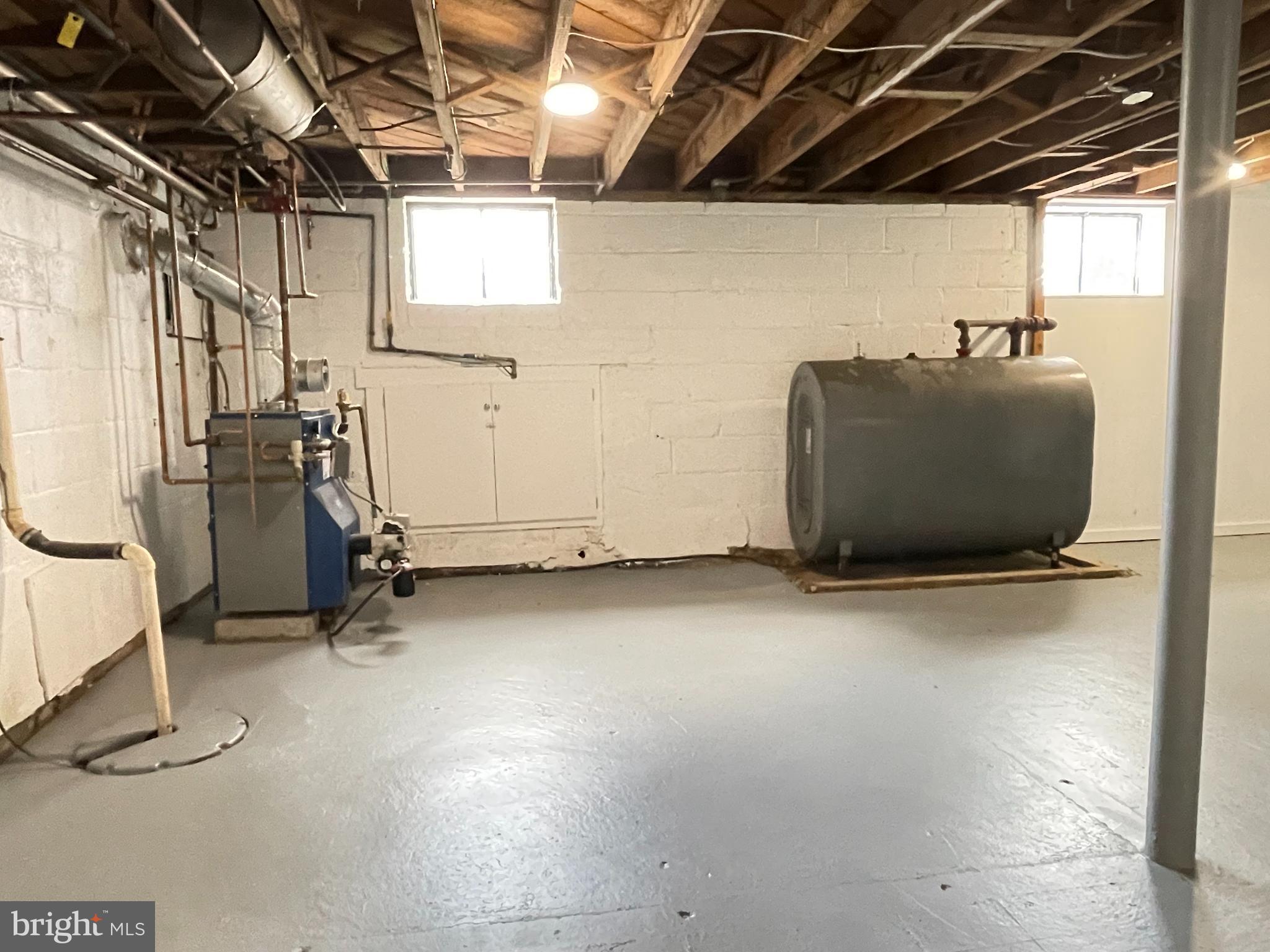 PT ROCKVILLE OUT RES - Residential Lease