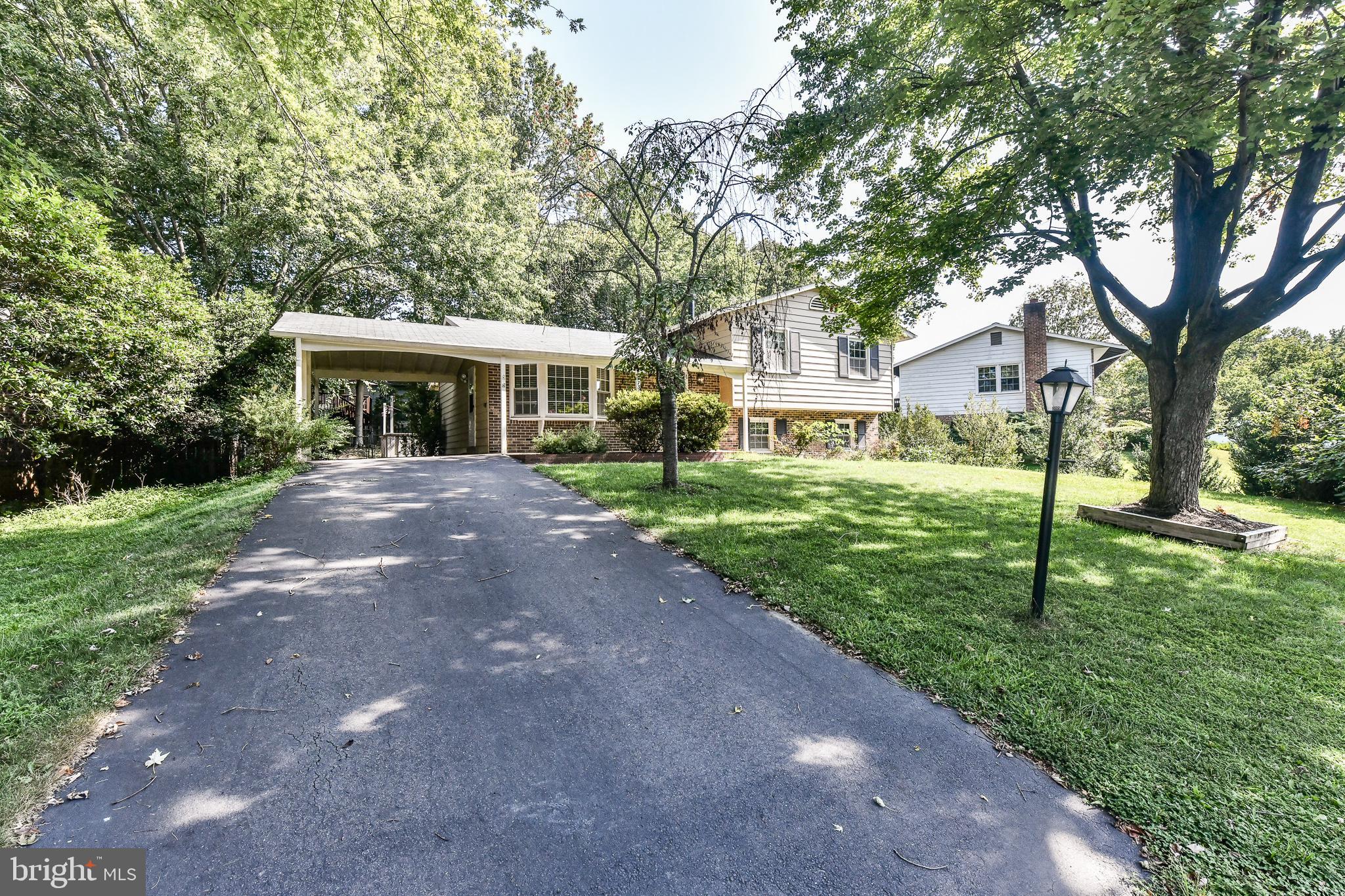 BRIARWOOD - Residential Lease