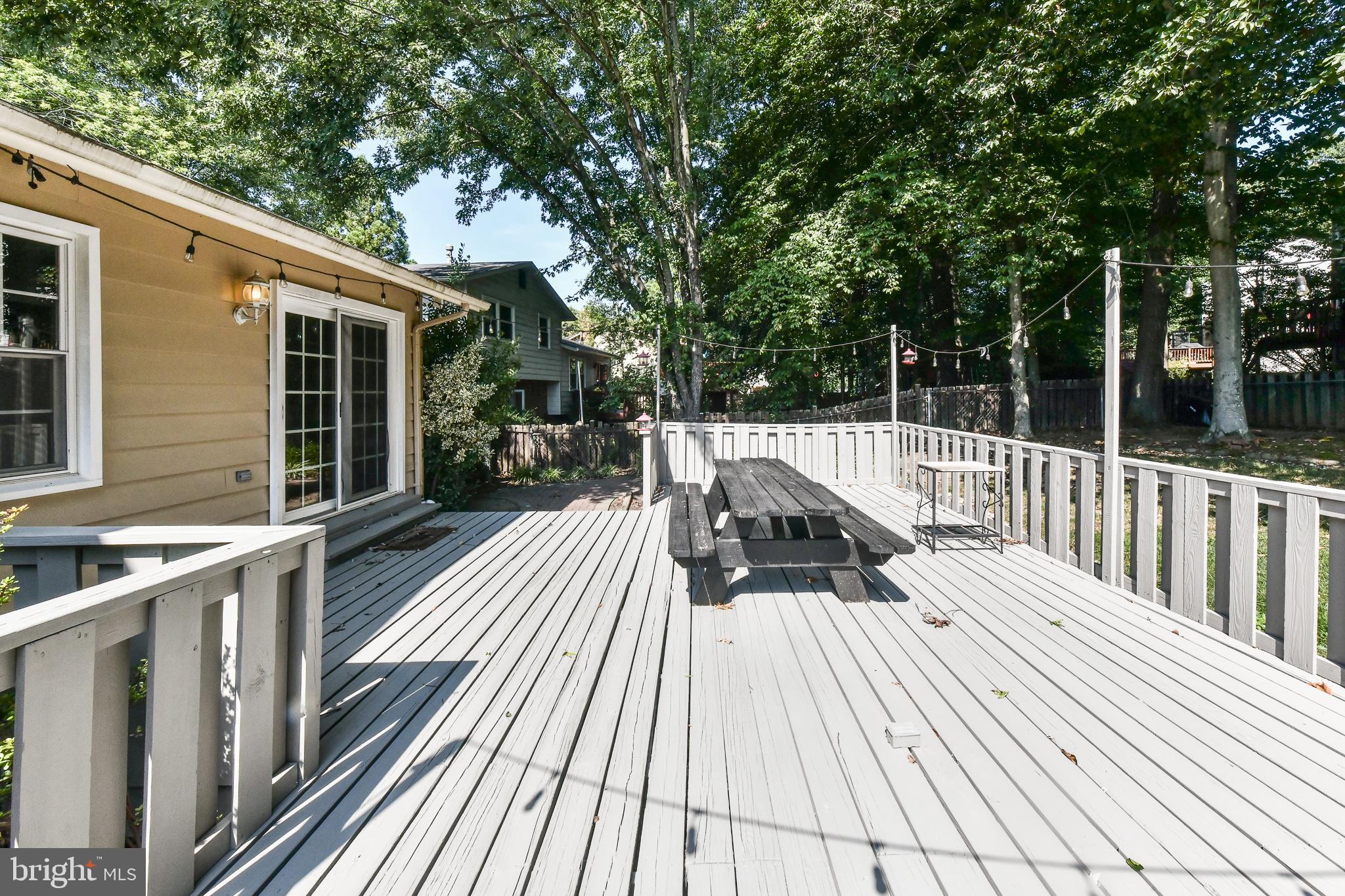 BRIARWOOD - Residential Lease