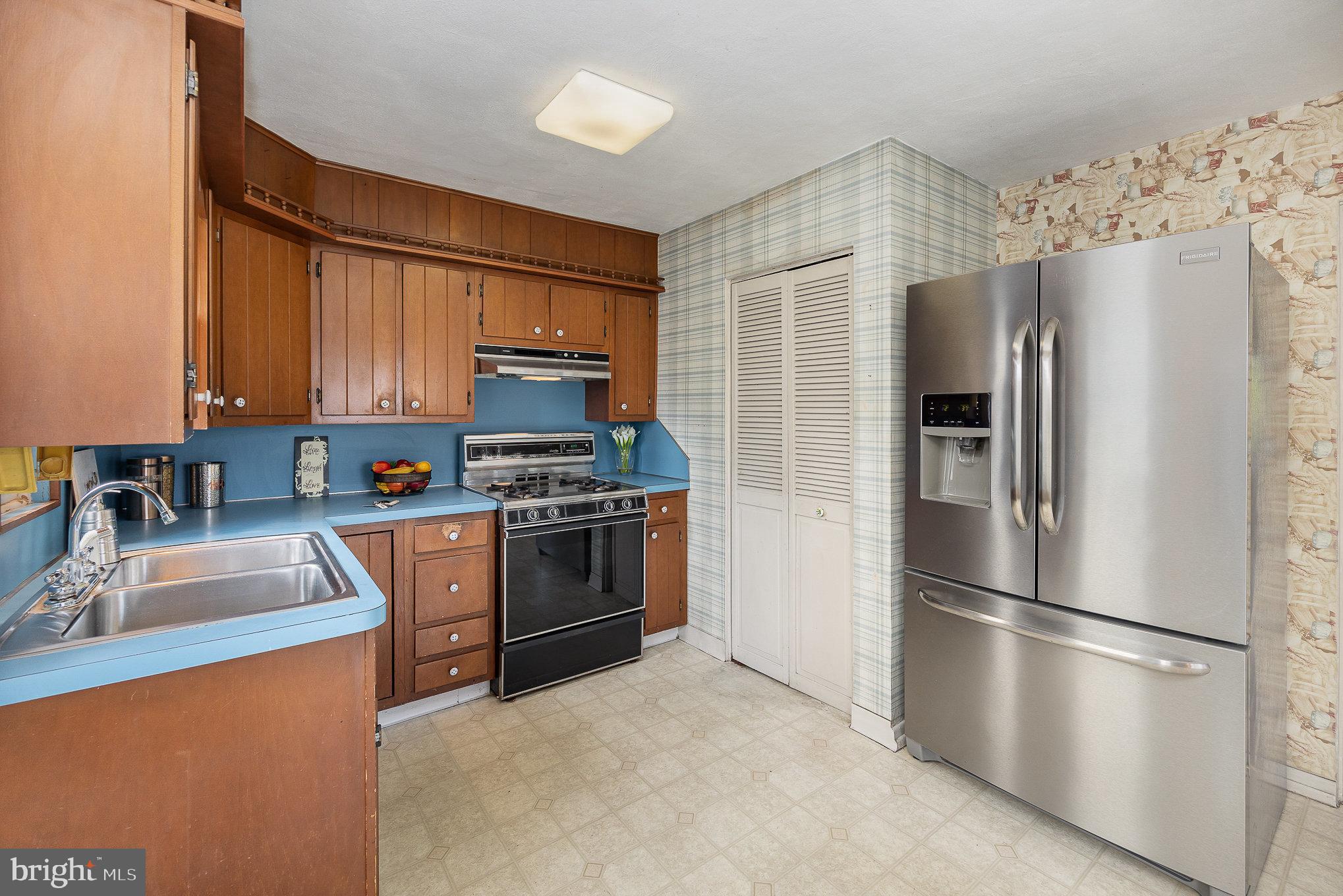 HIGHLAND ESTATES - Residential