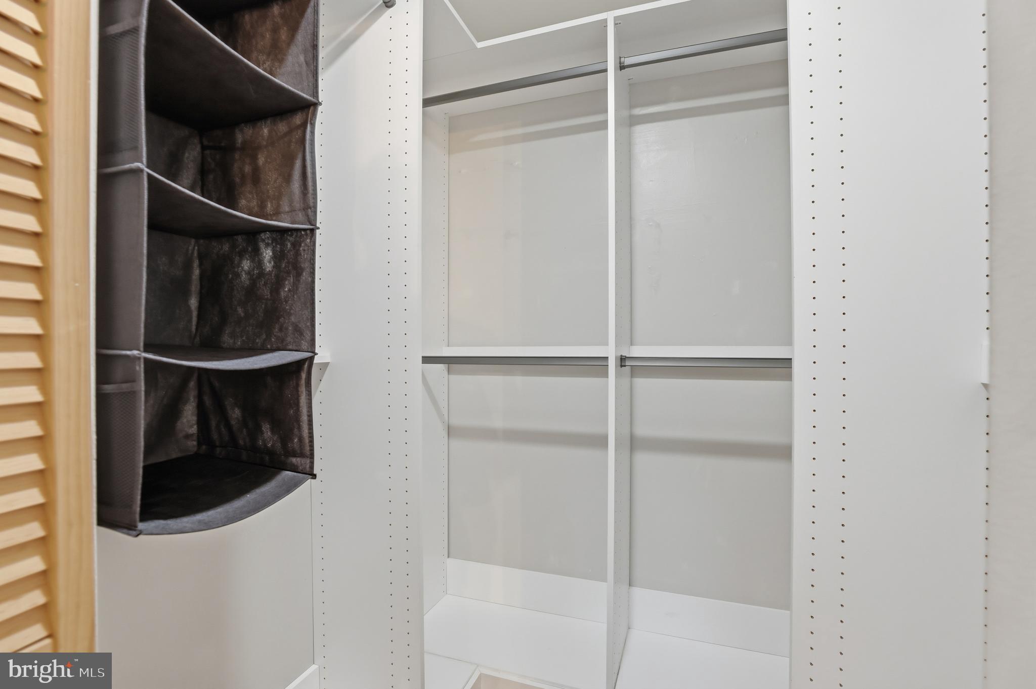 CHERRY GLEN - Residential