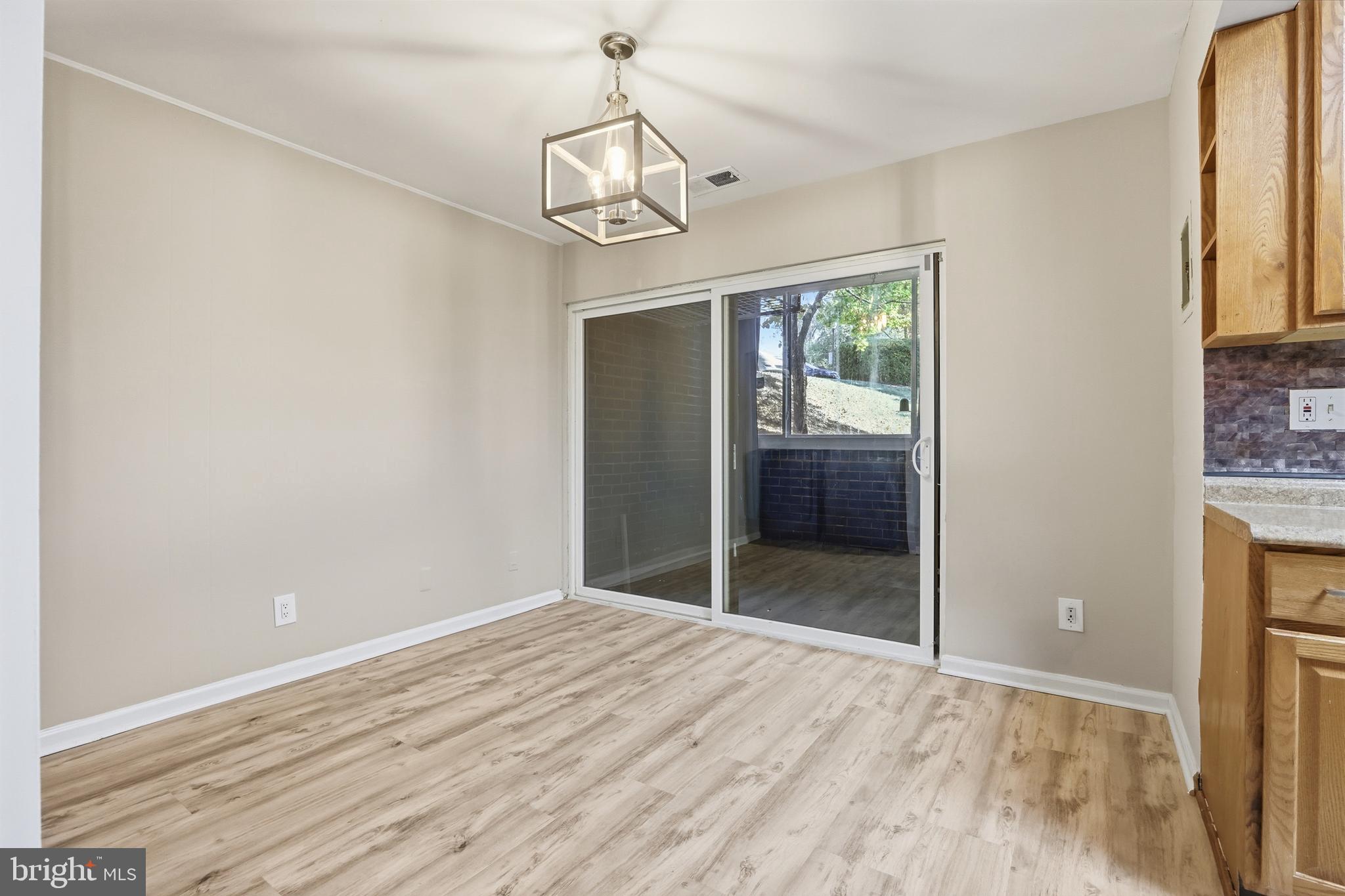 CHERRY GLEN - Residential