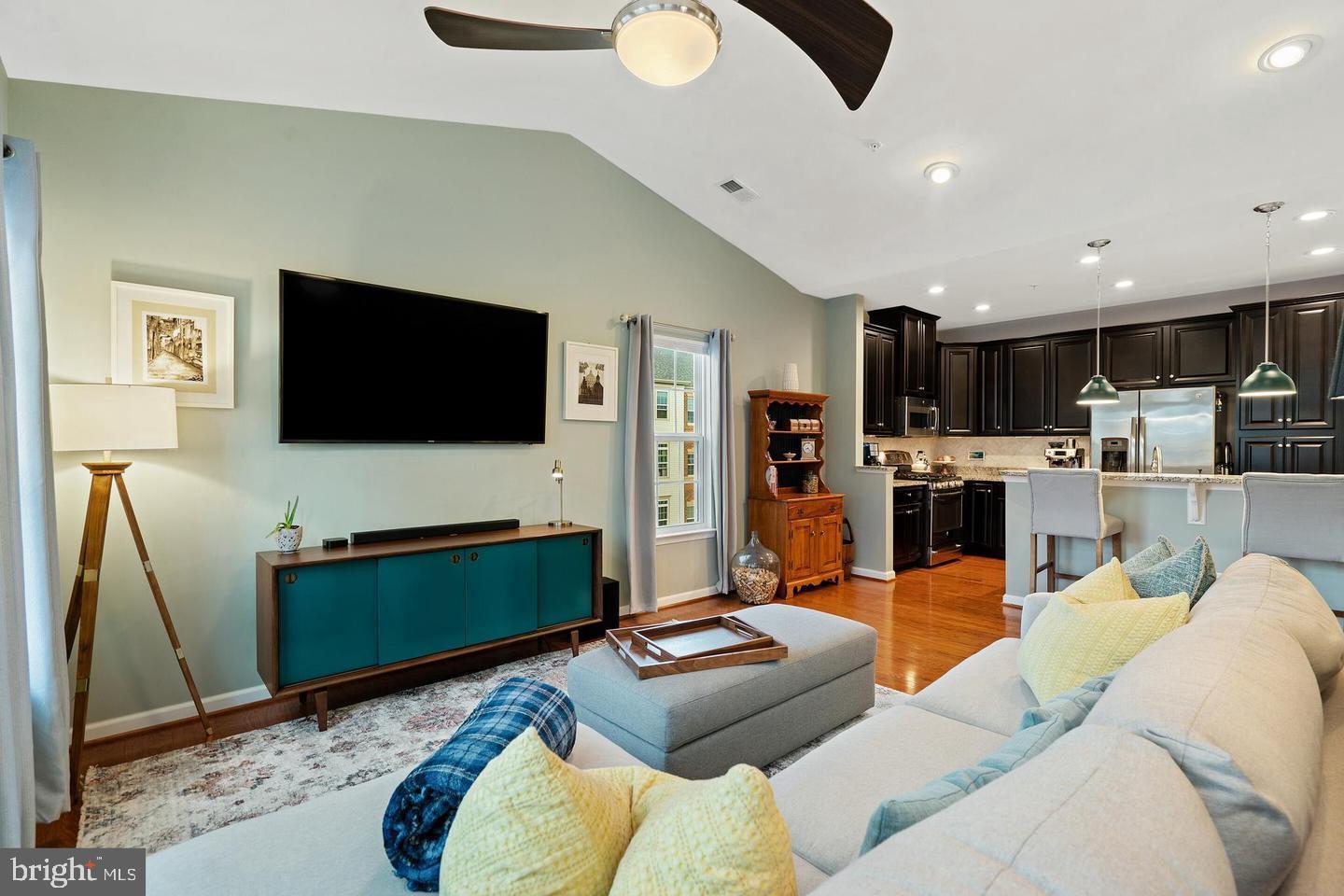 SOMERSET CONDO - Residential Lease