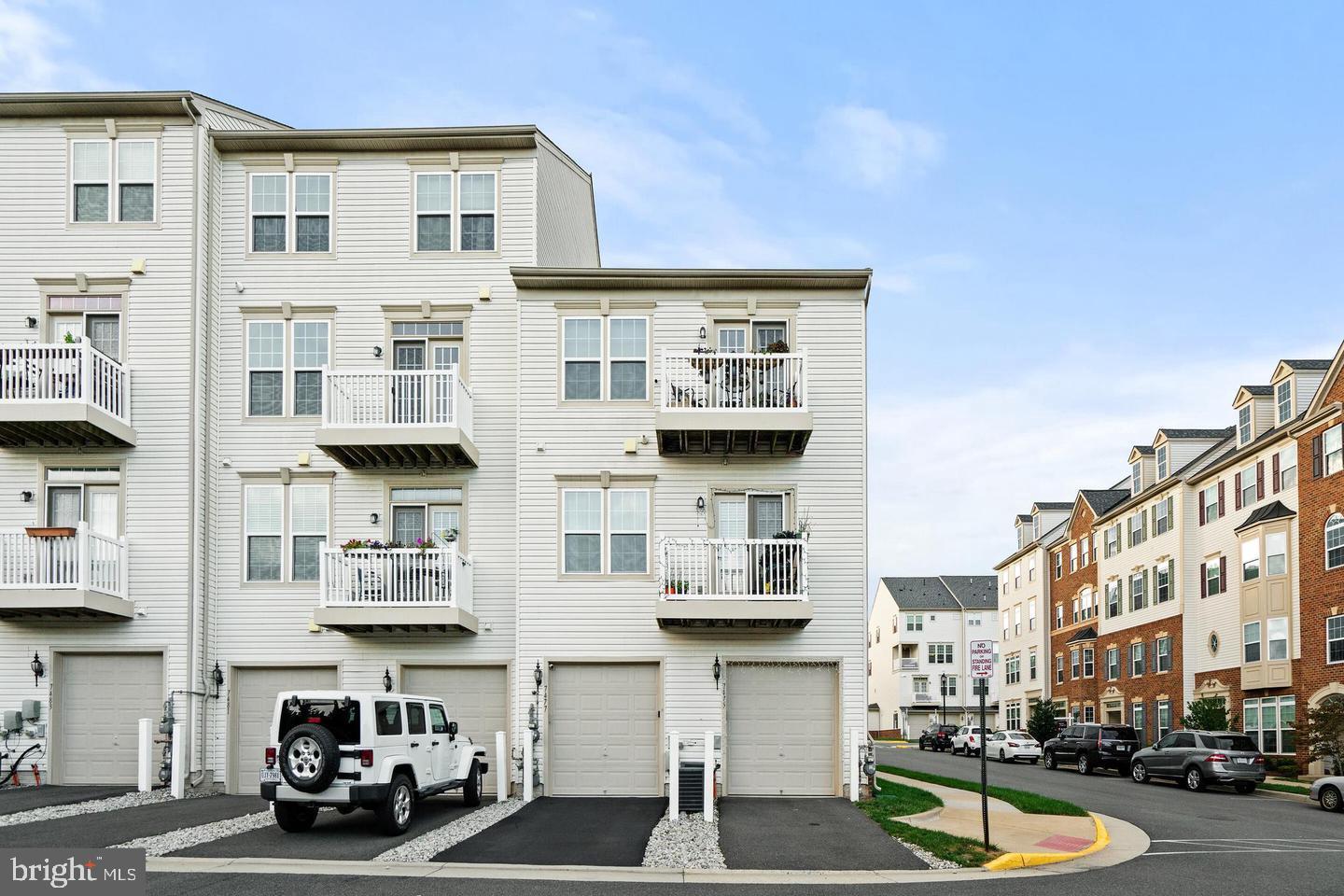 SOMERSET CONDO - Residential Lease