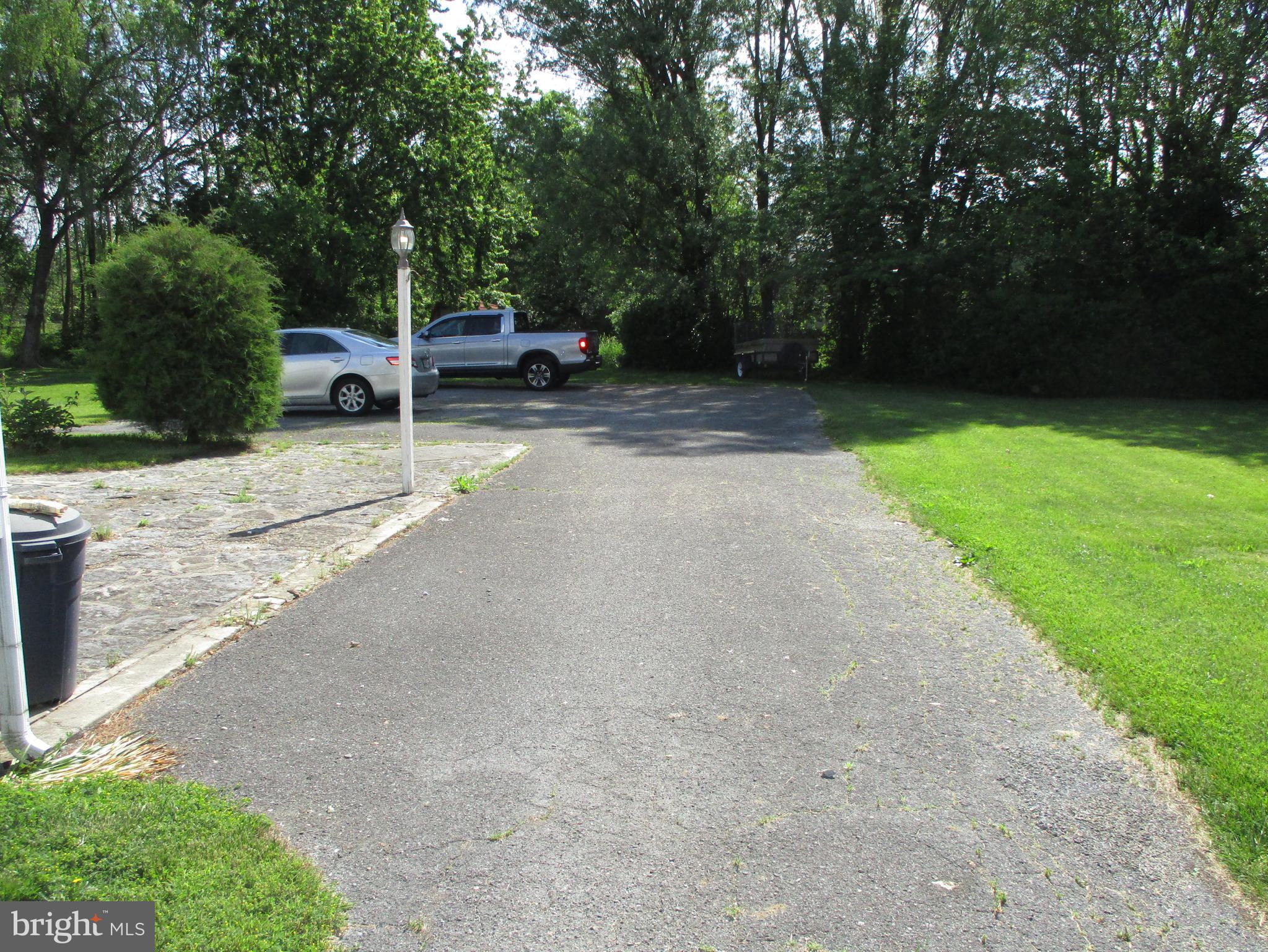 MAUGANSVILLE - Residential Lease