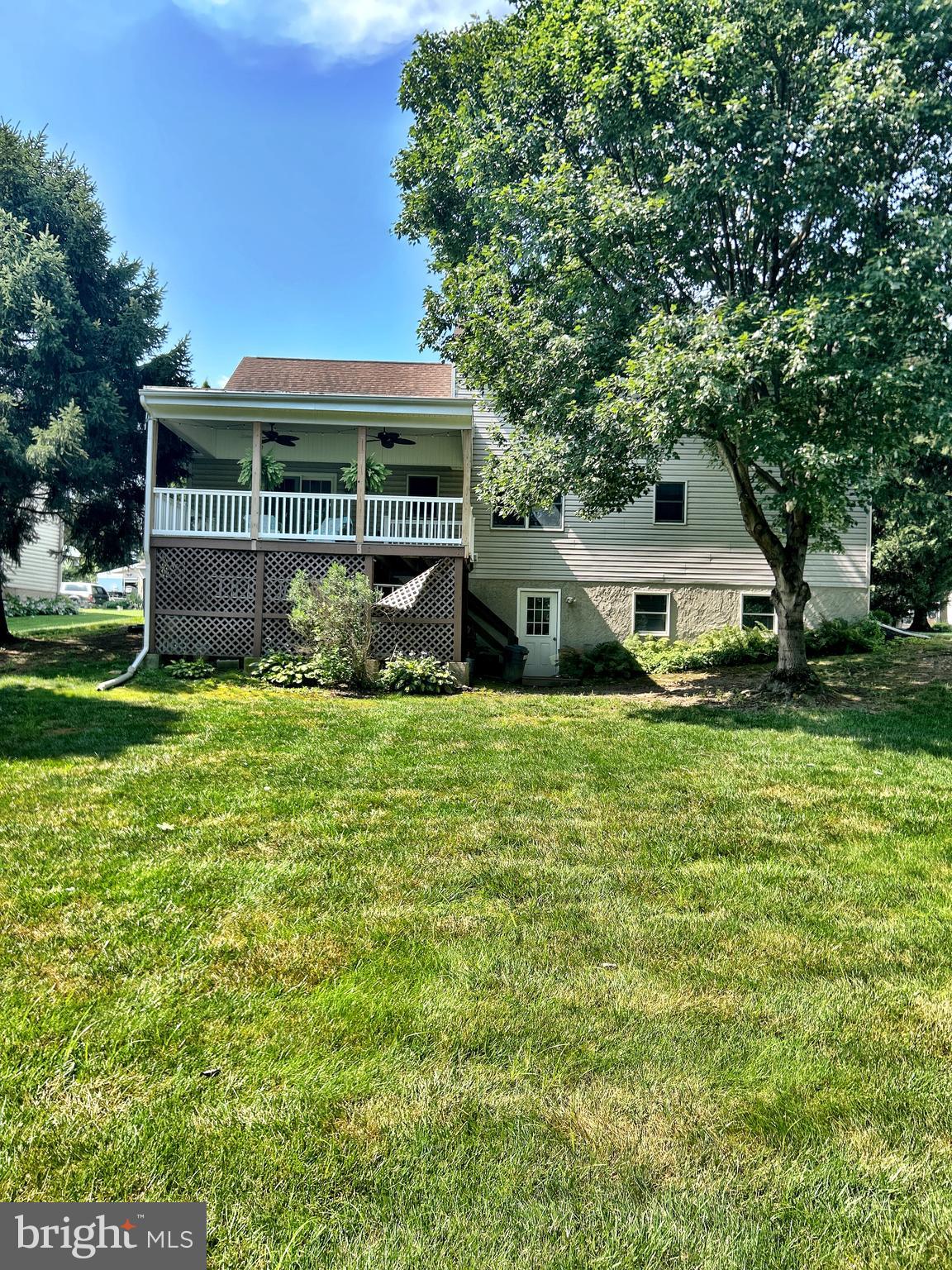 1020 FLAGSTONE COURT