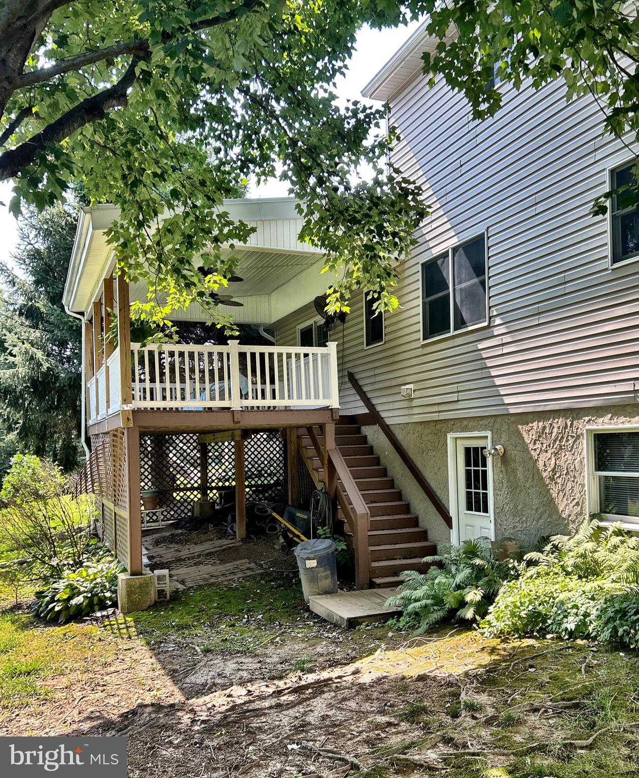 1020 FLAGSTONE COURT