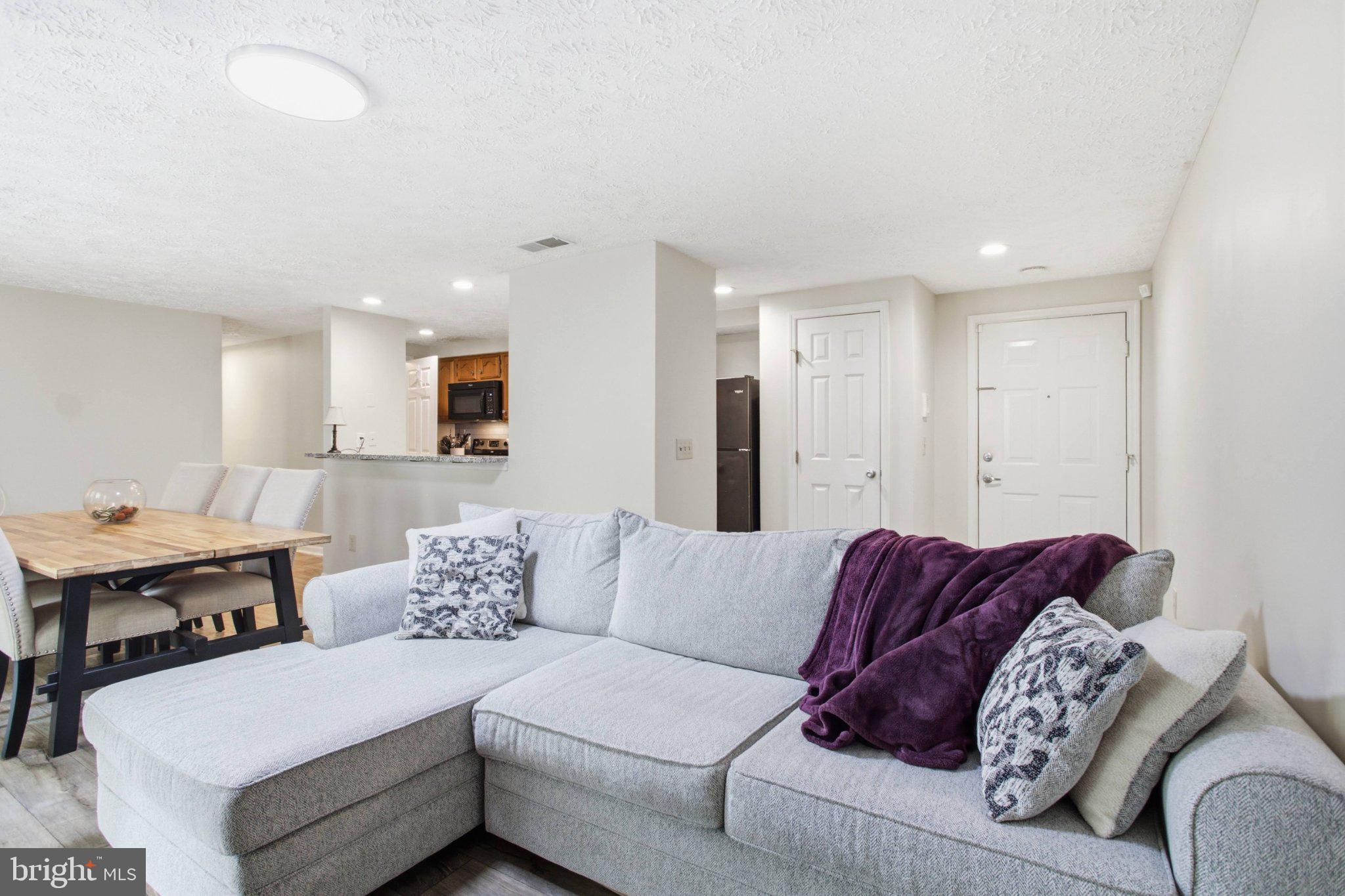 3361 YOST LANE 303