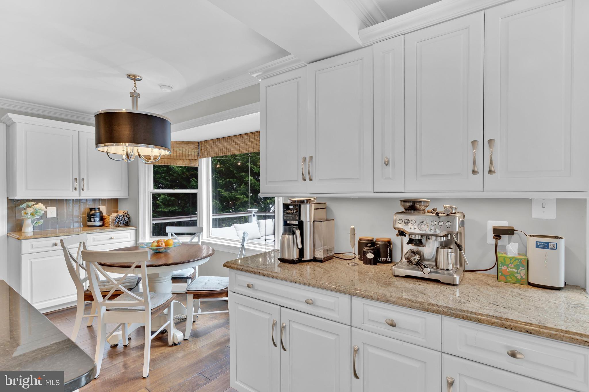 CHAIN BRIDGE SQUARE - Residential