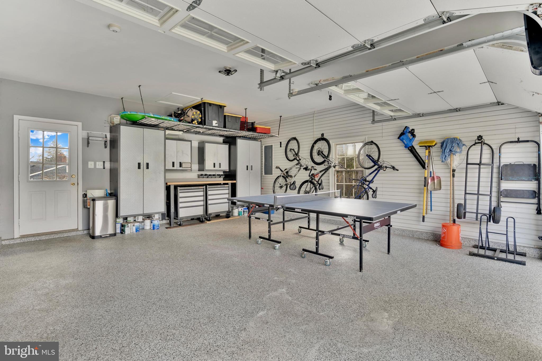 CHAIN BRIDGE SQUARE - Residential