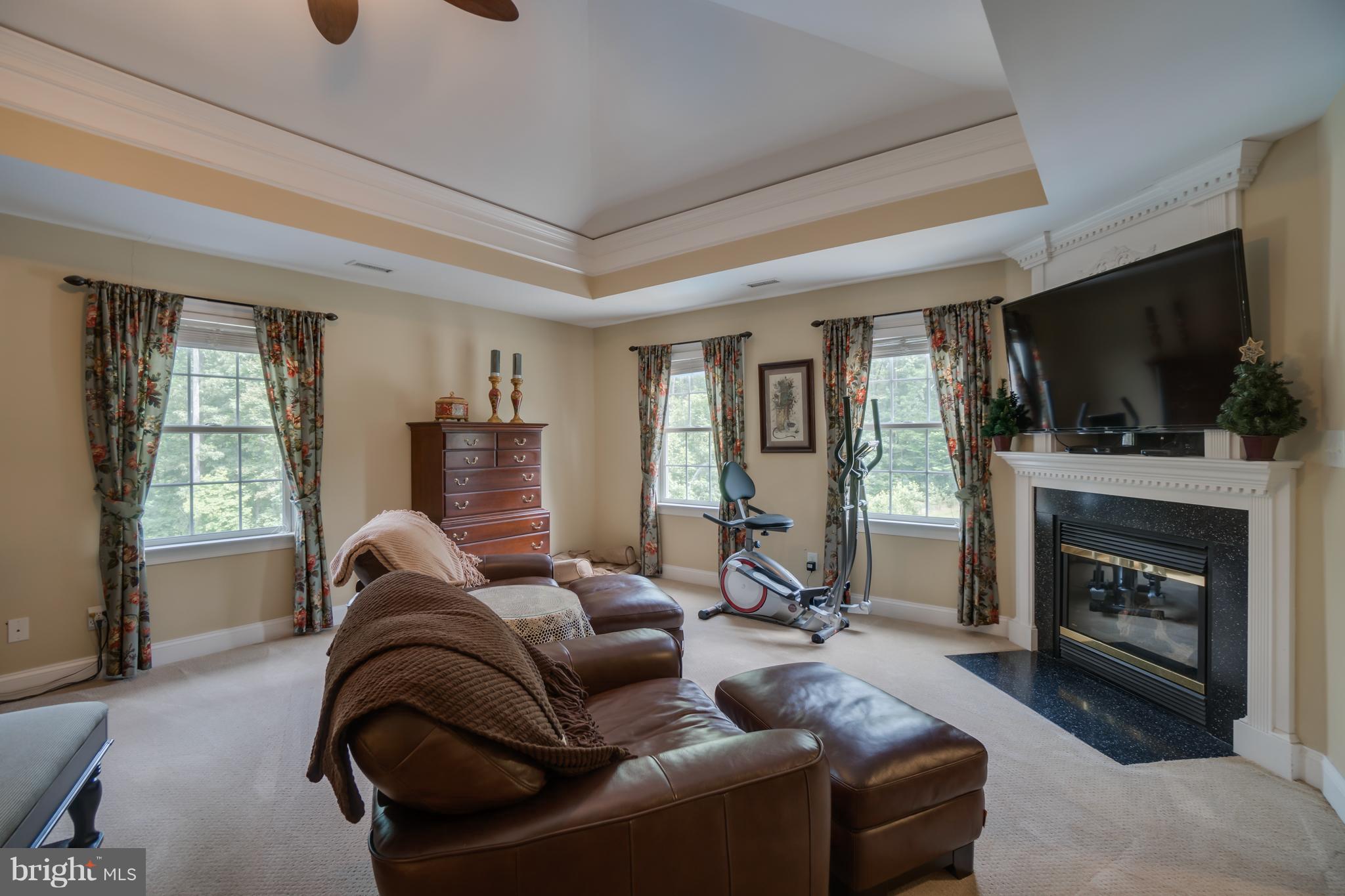 OLDE MEADOW - Residential