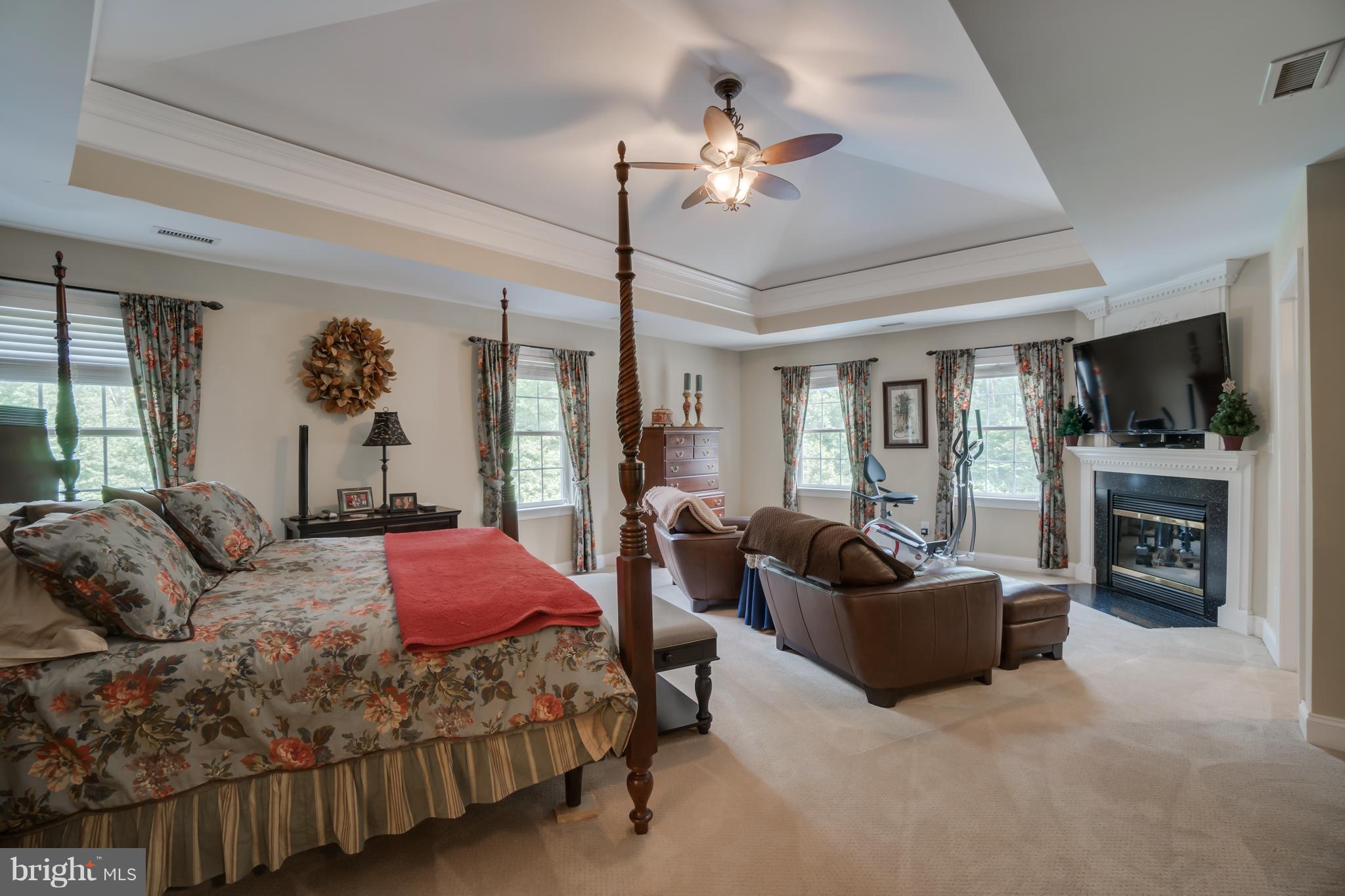 OLDE MEADOW - Residential