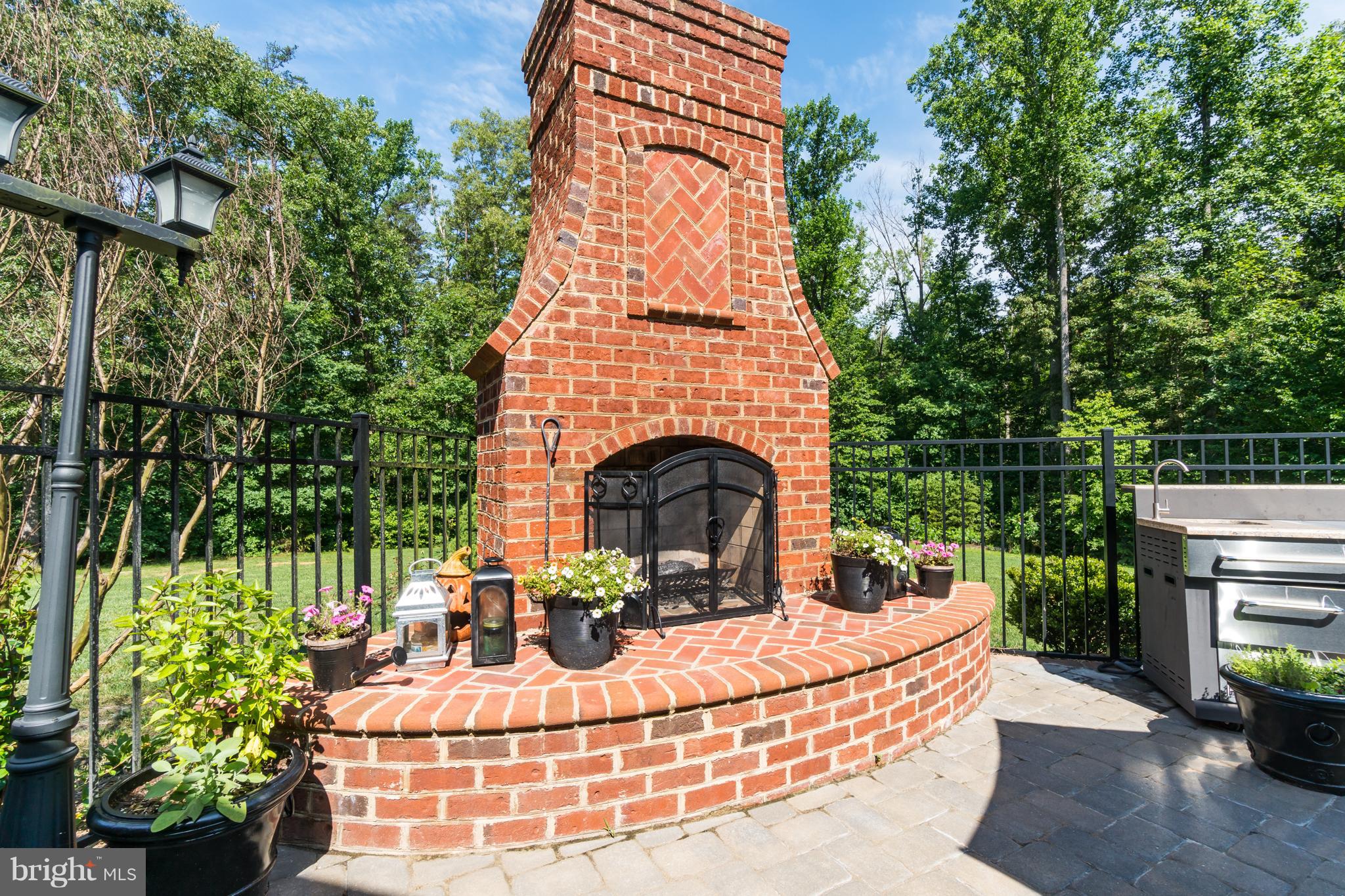 OLDE MEADOW - Residential