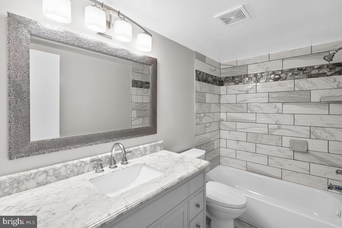 OLNEY SQUARE - Residential