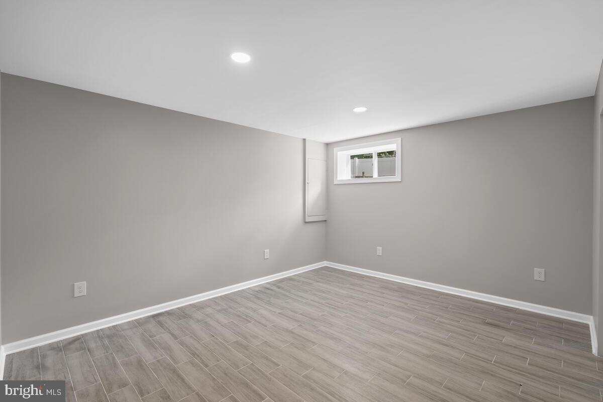 OLNEY SQUARE - Residential