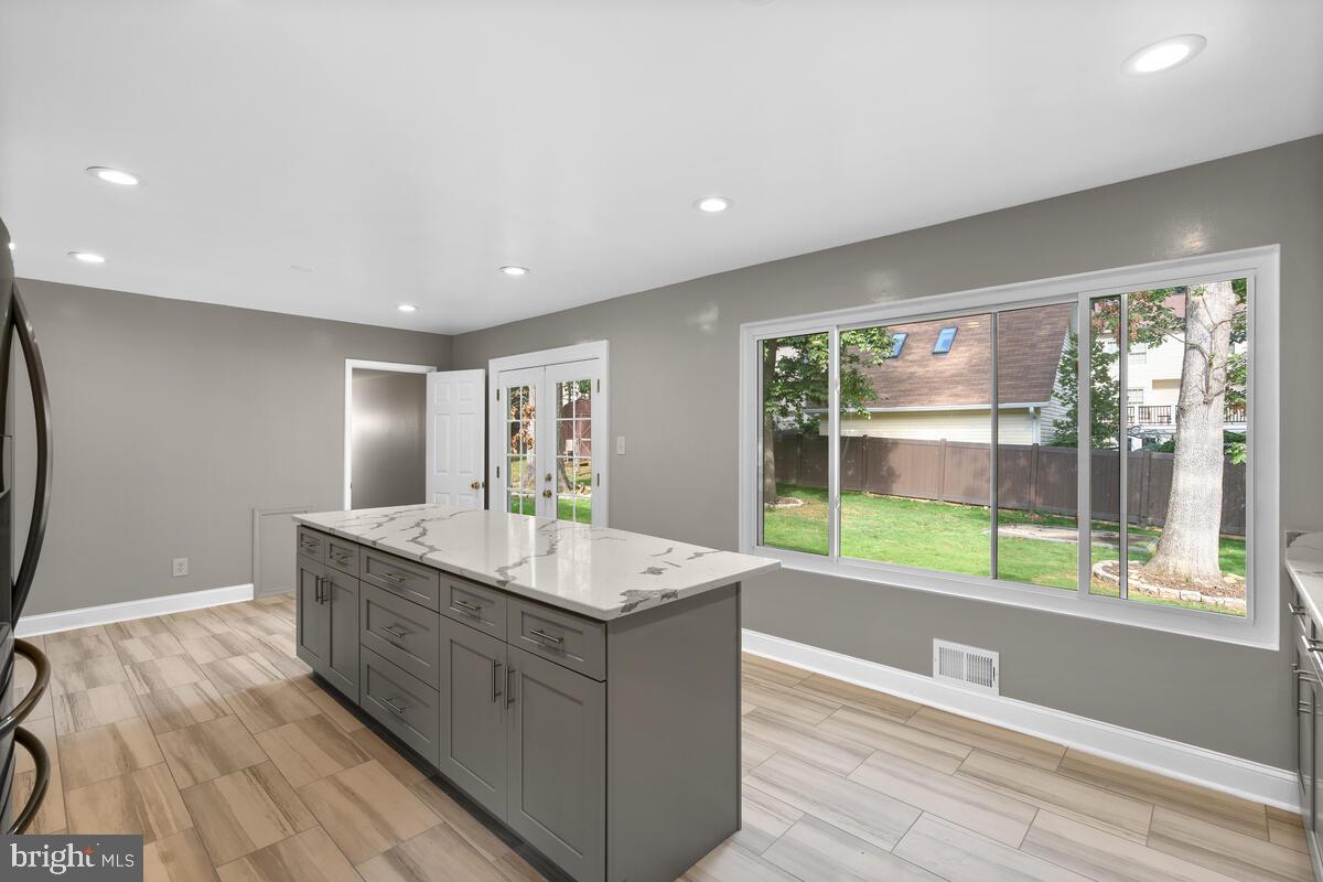 OLNEY SQUARE - Residential