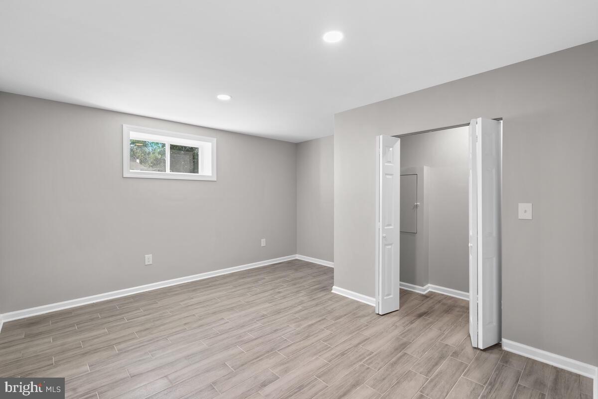 OLNEY SQUARE - Residential