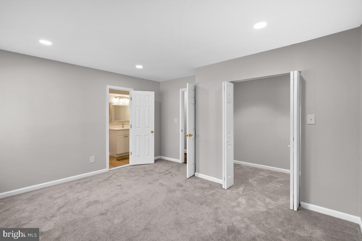 OLNEY SQUARE - Residential