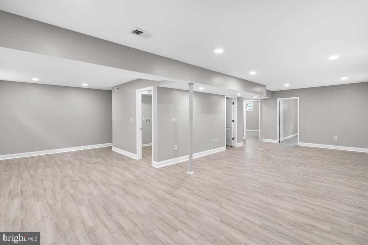 OLNEY SQUARE - Residential