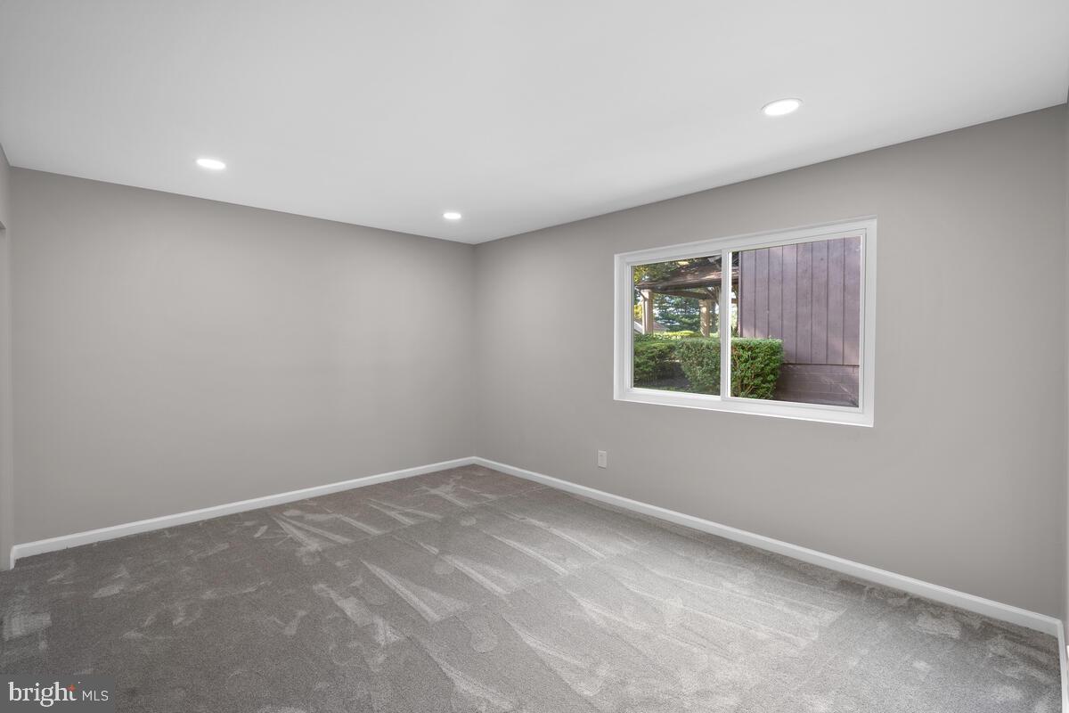 OLNEY SQUARE - Residential