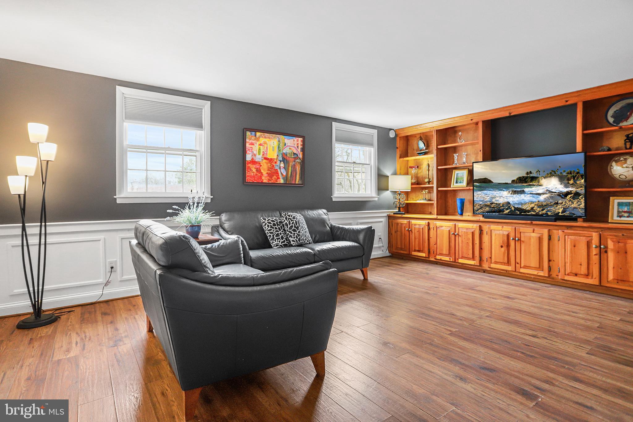 FOX VALLEY - Residential