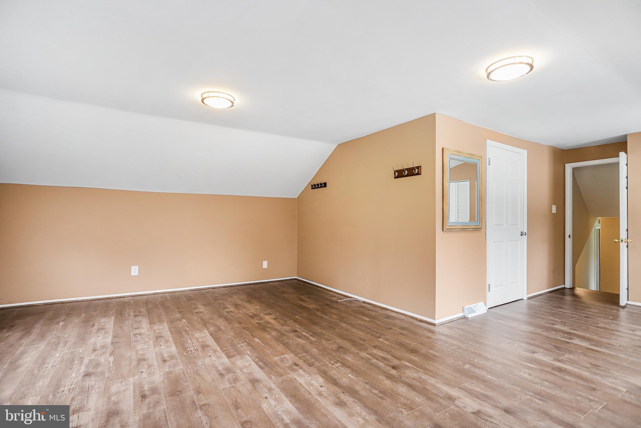 FOX VALLEY - Residential