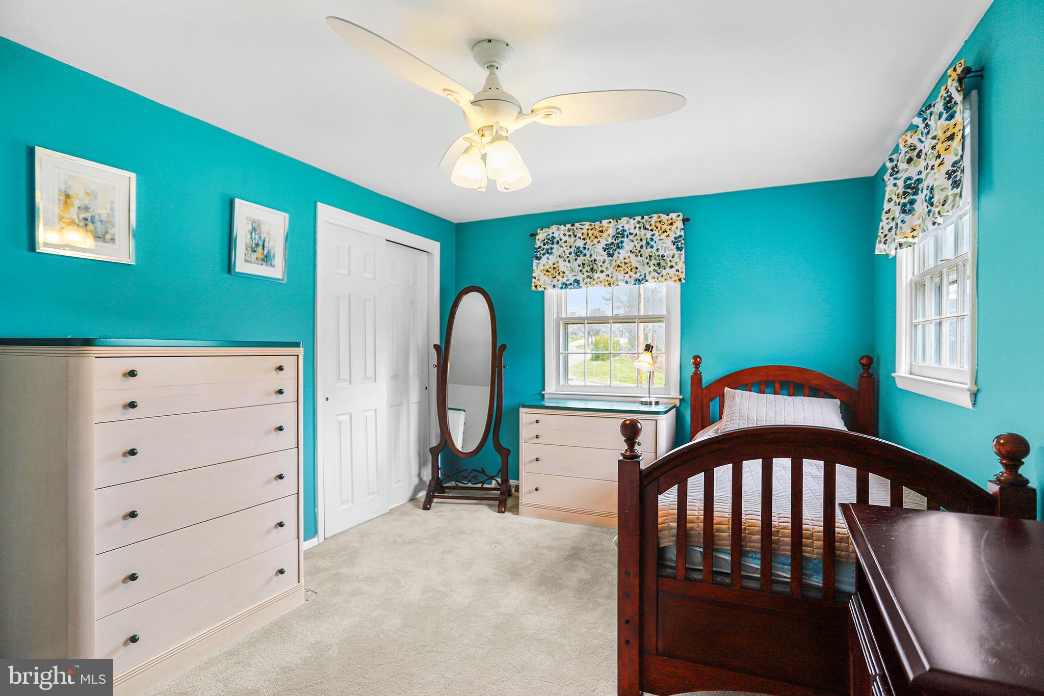 FOX VALLEY - Residential