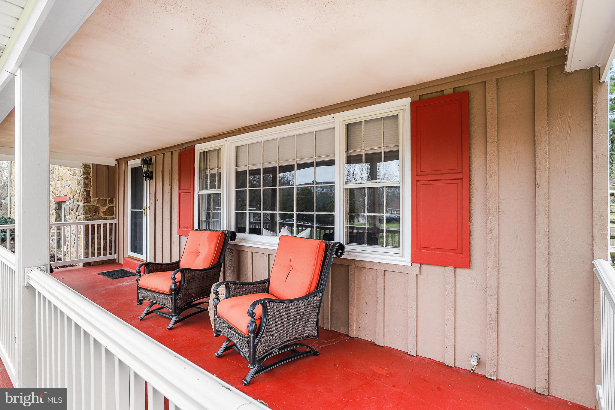 FOX VALLEY - Residential