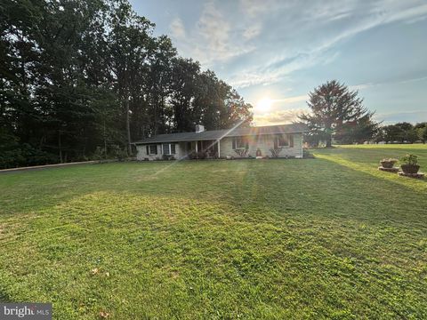 758 BANKERT ROAD HANOVER PA 17331