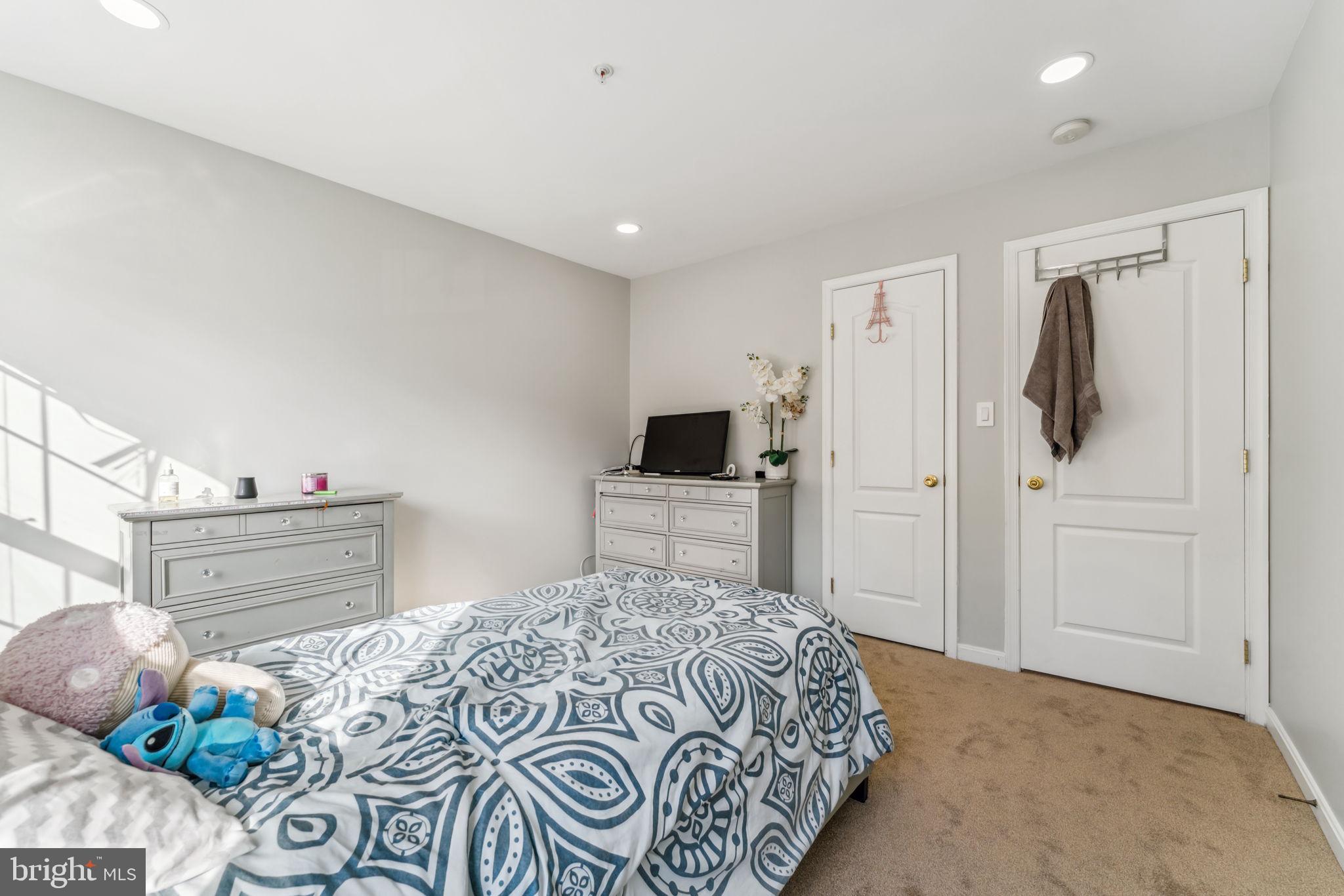 ROSE VALLEY-PLAT EIGHT> - Residential