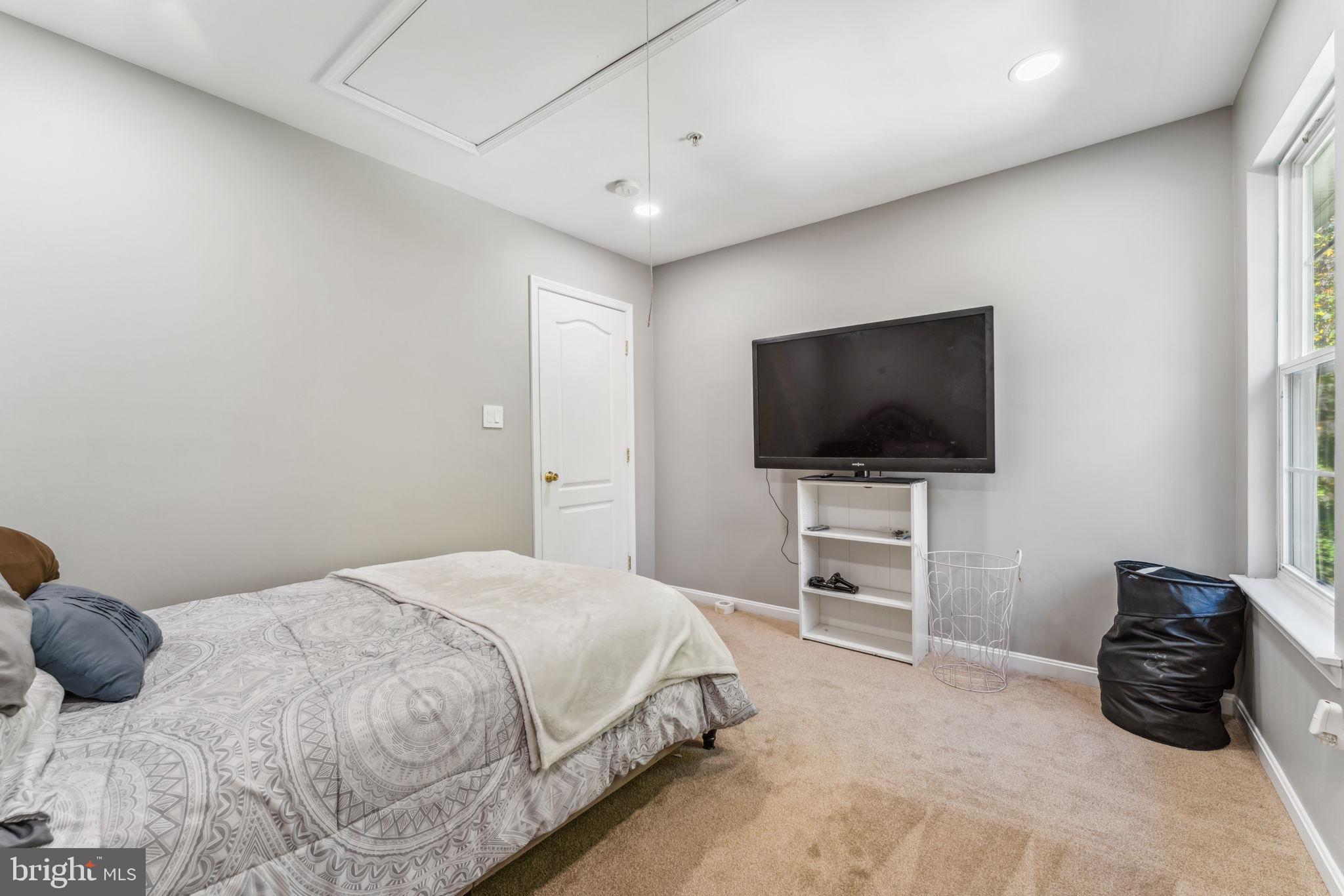 ROSE VALLEY-PLAT EIGHT> - Residential