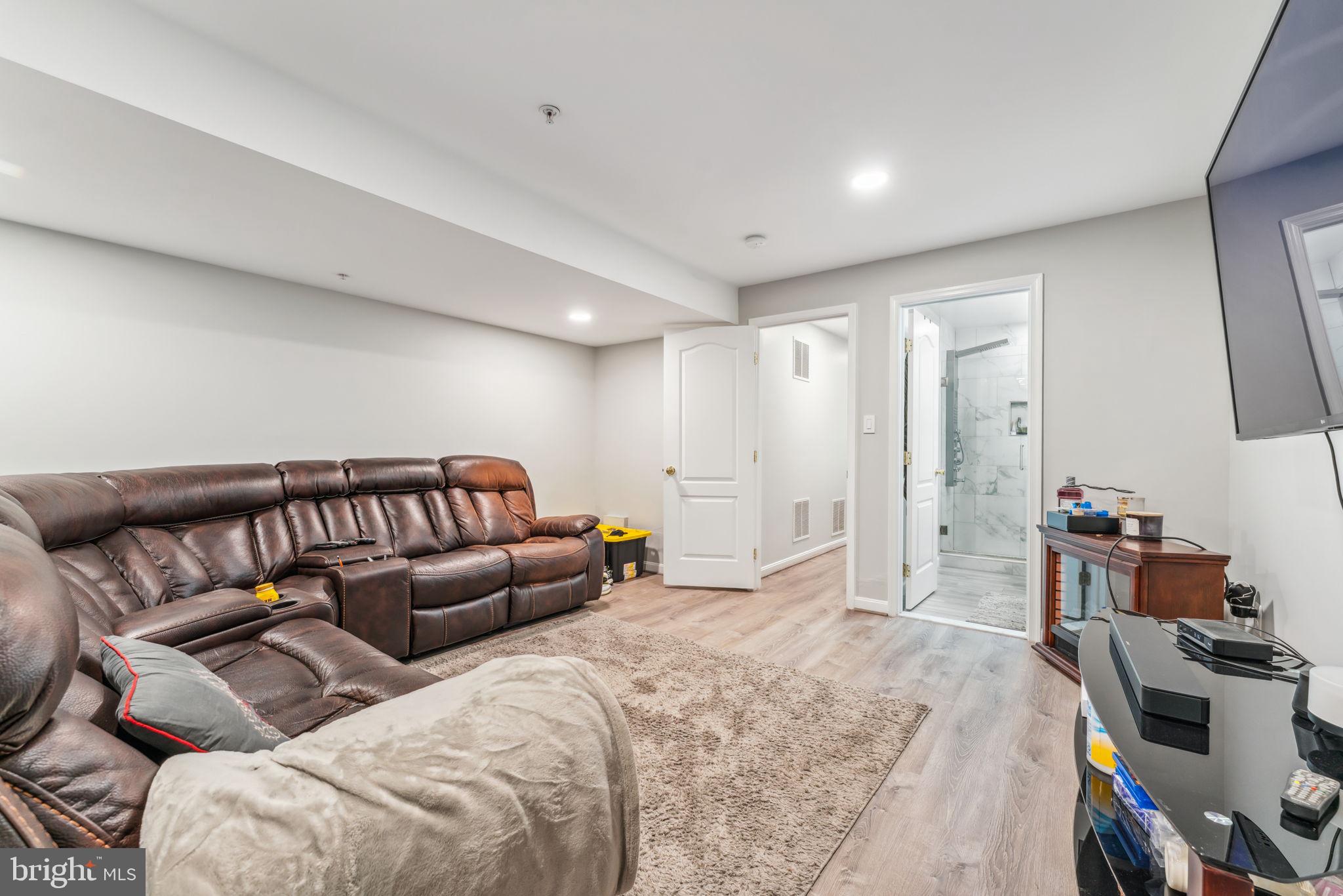 ROSE VALLEY-PLAT EIGHT> - Residential