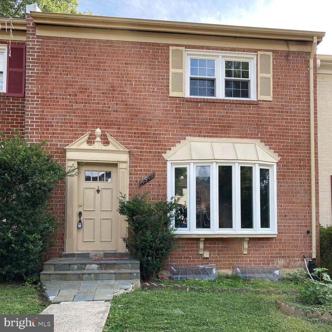 Welcome to this stunning 3-bedroom, 3.5-bath all-brick townhome, ideally located inside the Beltway. This home features a fully remodeled kitchen with granite countertops, a spacious layout, and quality finishes throughout. The upper level offers three generously sized bedrooms and two beautifully updated bathrooms. The finished walkout basement opens to a private rear patio—perfect for relaxing or entertaining. Just minutes to I-495, I-395, and major commuter routes. Only 100 ft from the bus stop,
Walking distance to parks, shops, grocery stores, restaurants, and the public library.
