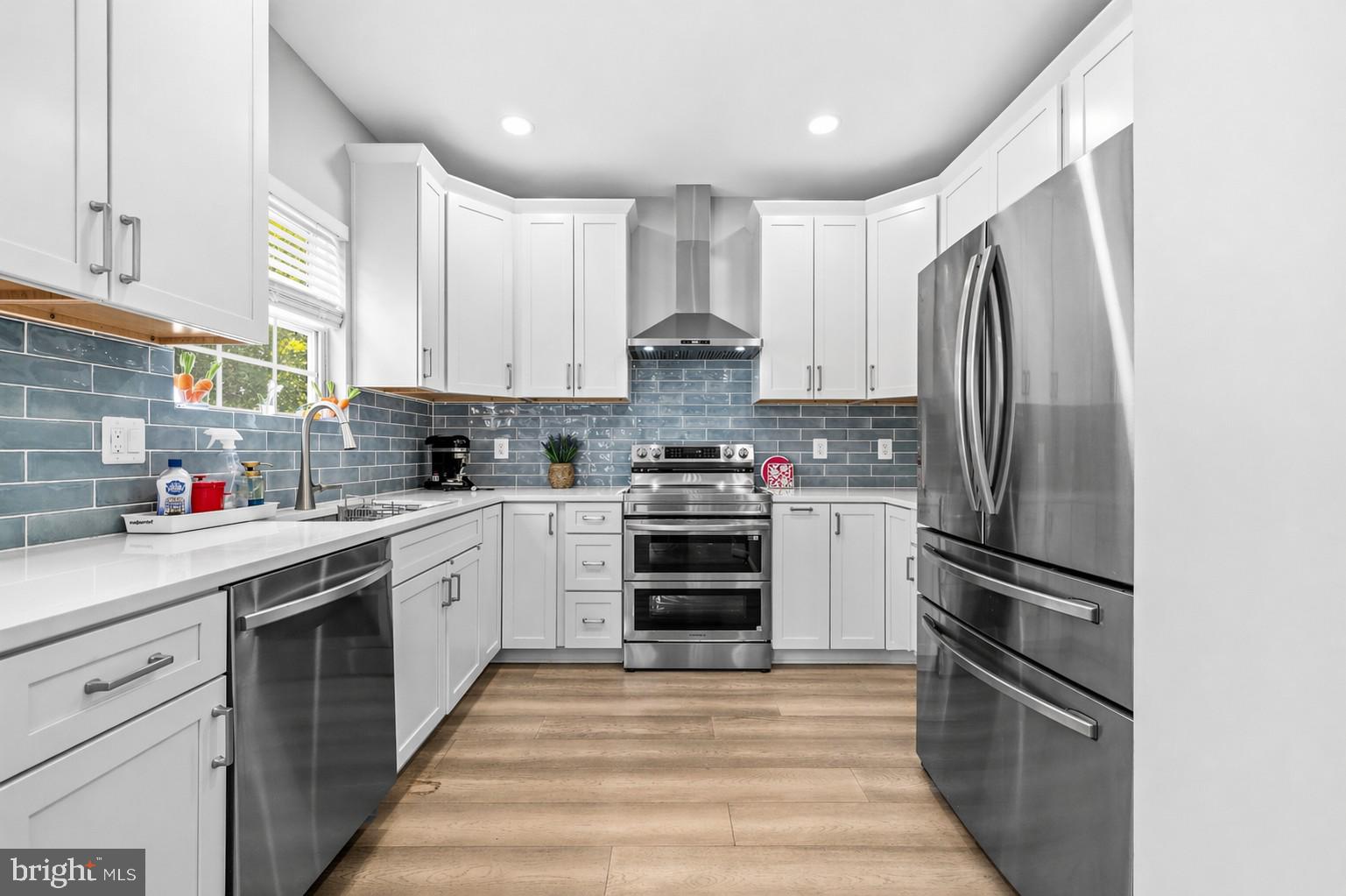 CENTRE RIDGE - Residential