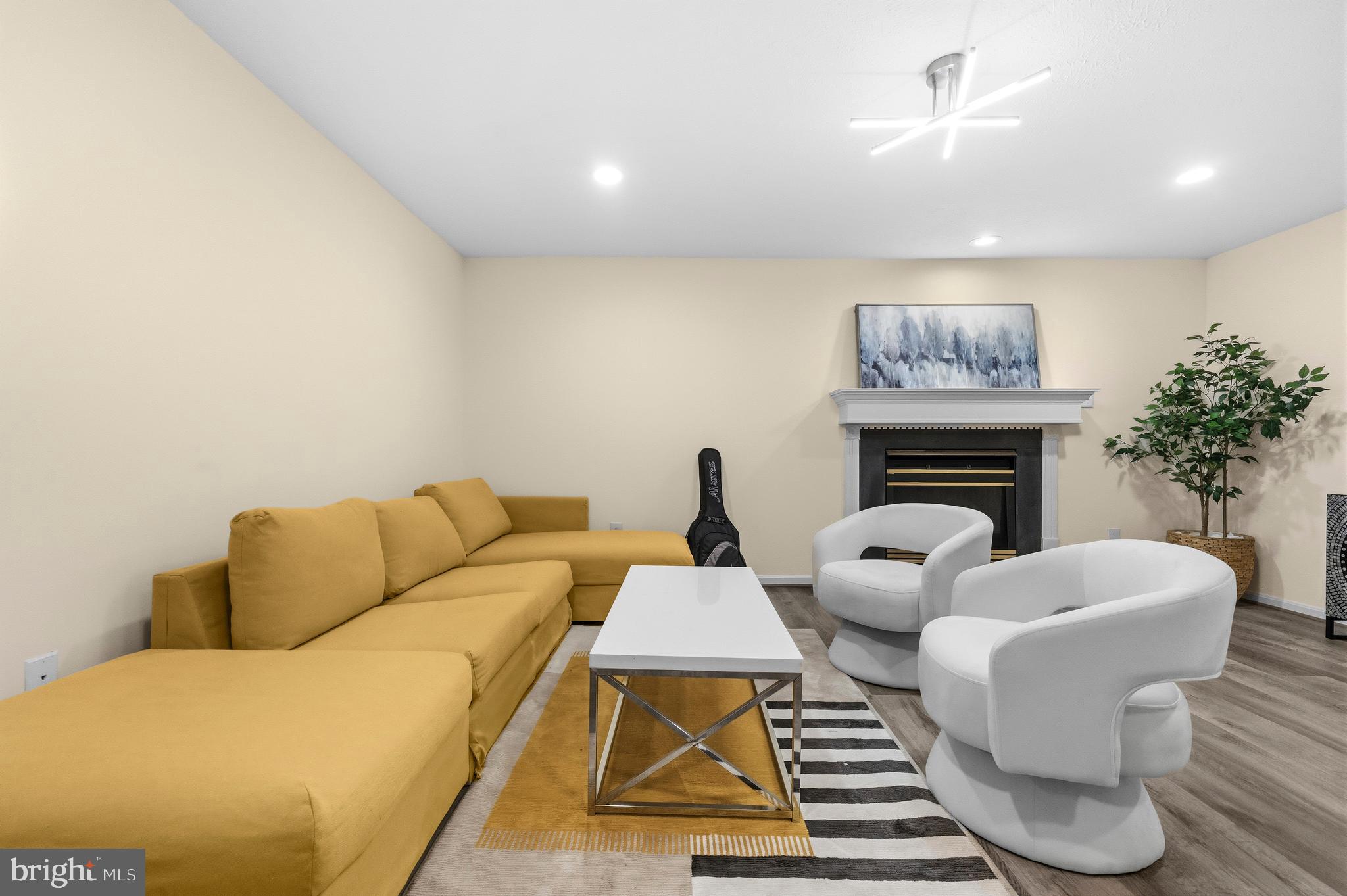 CENTRE RIDGE - Residential