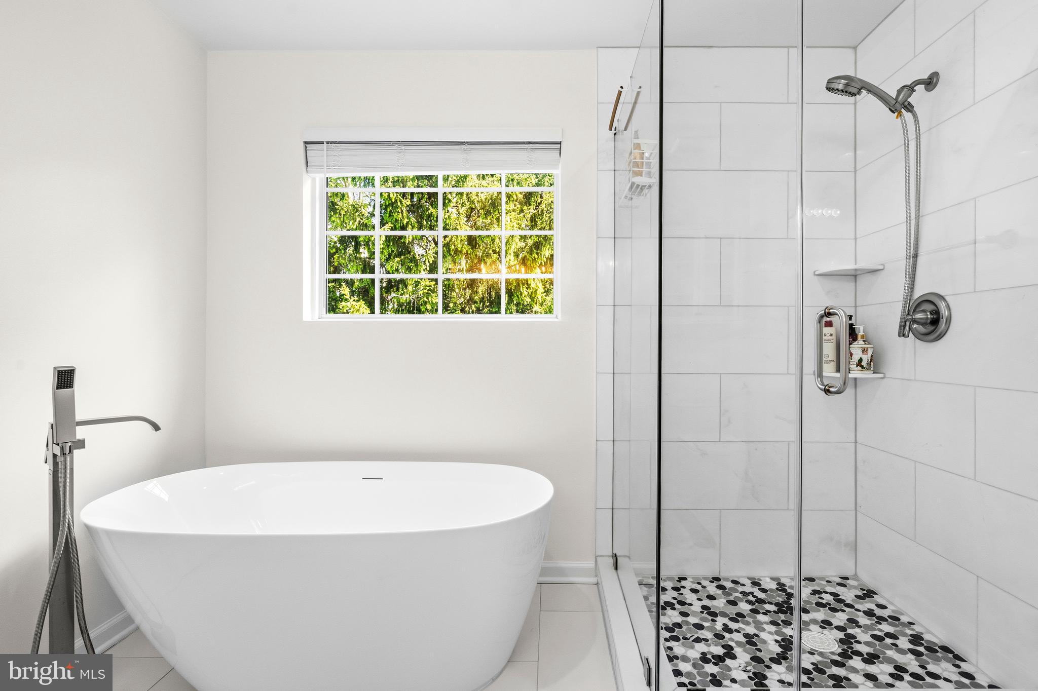 CENTRE RIDGE - Residential