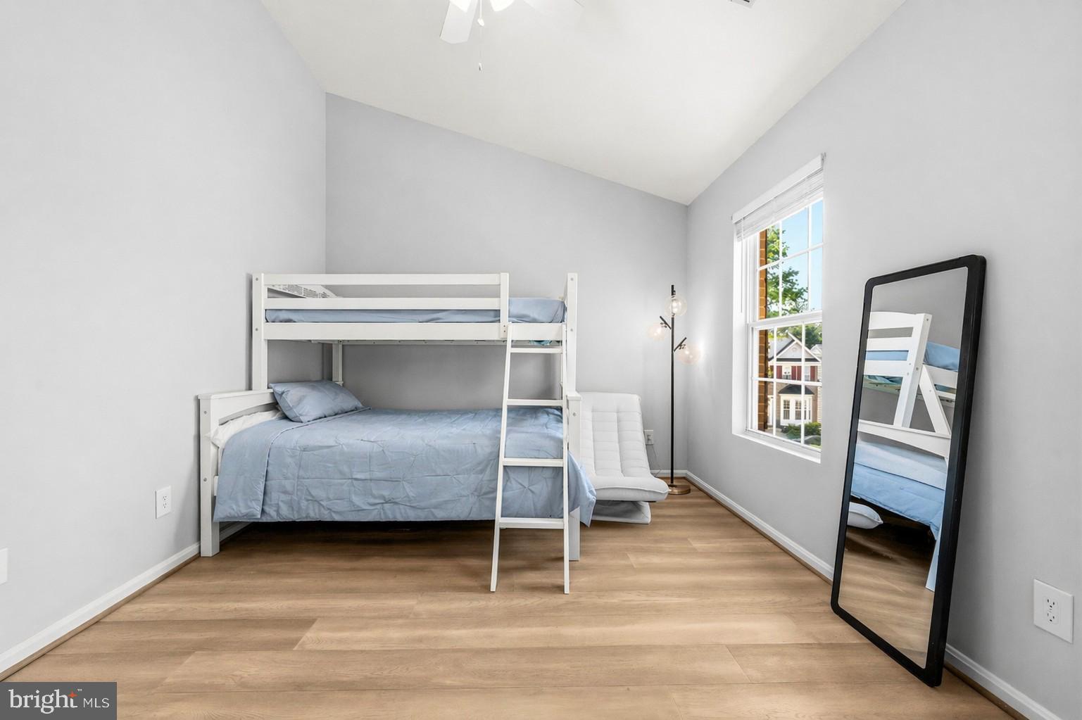 CENTRE RIDGE - Residential