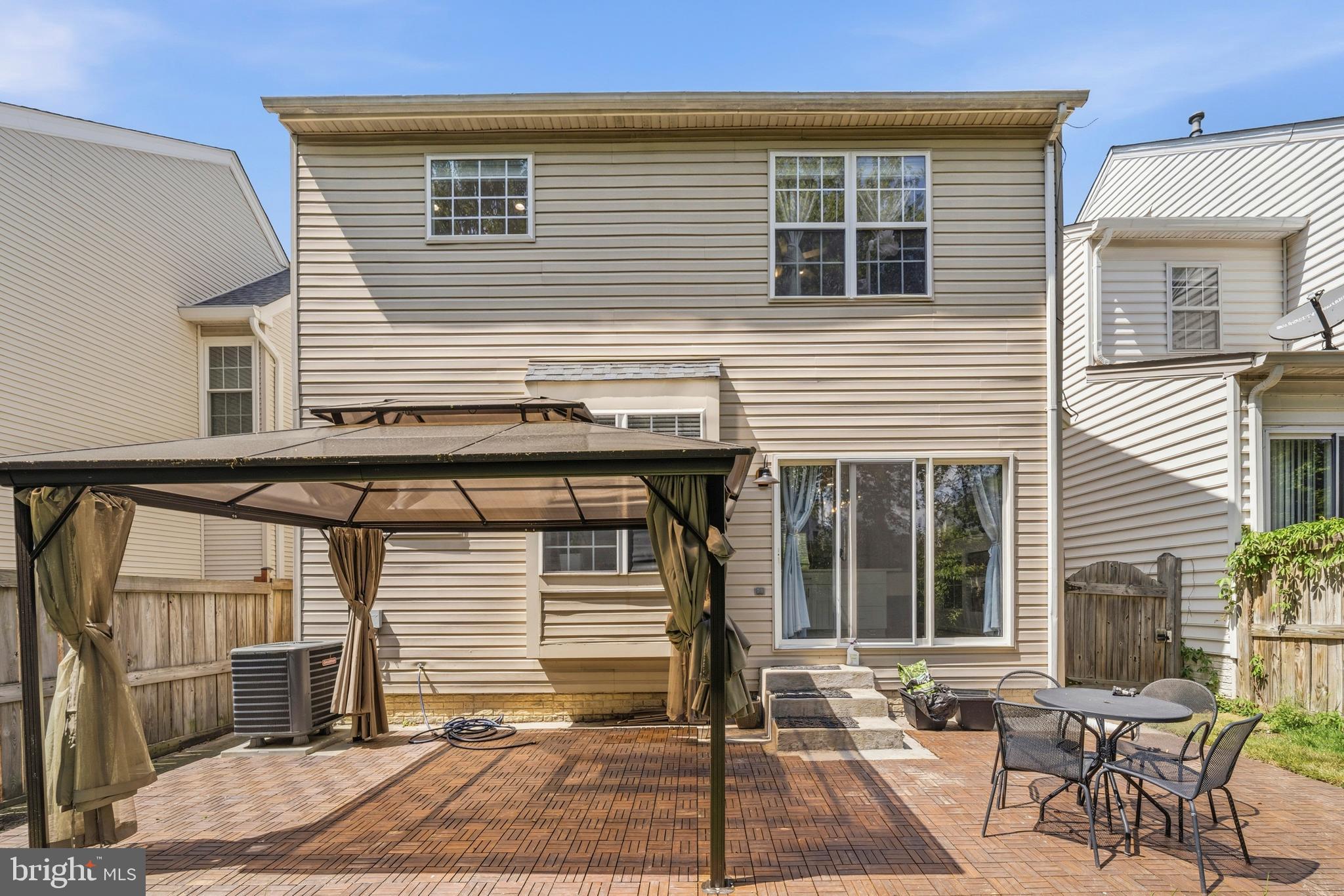 CENTRE RIDGE - Residential