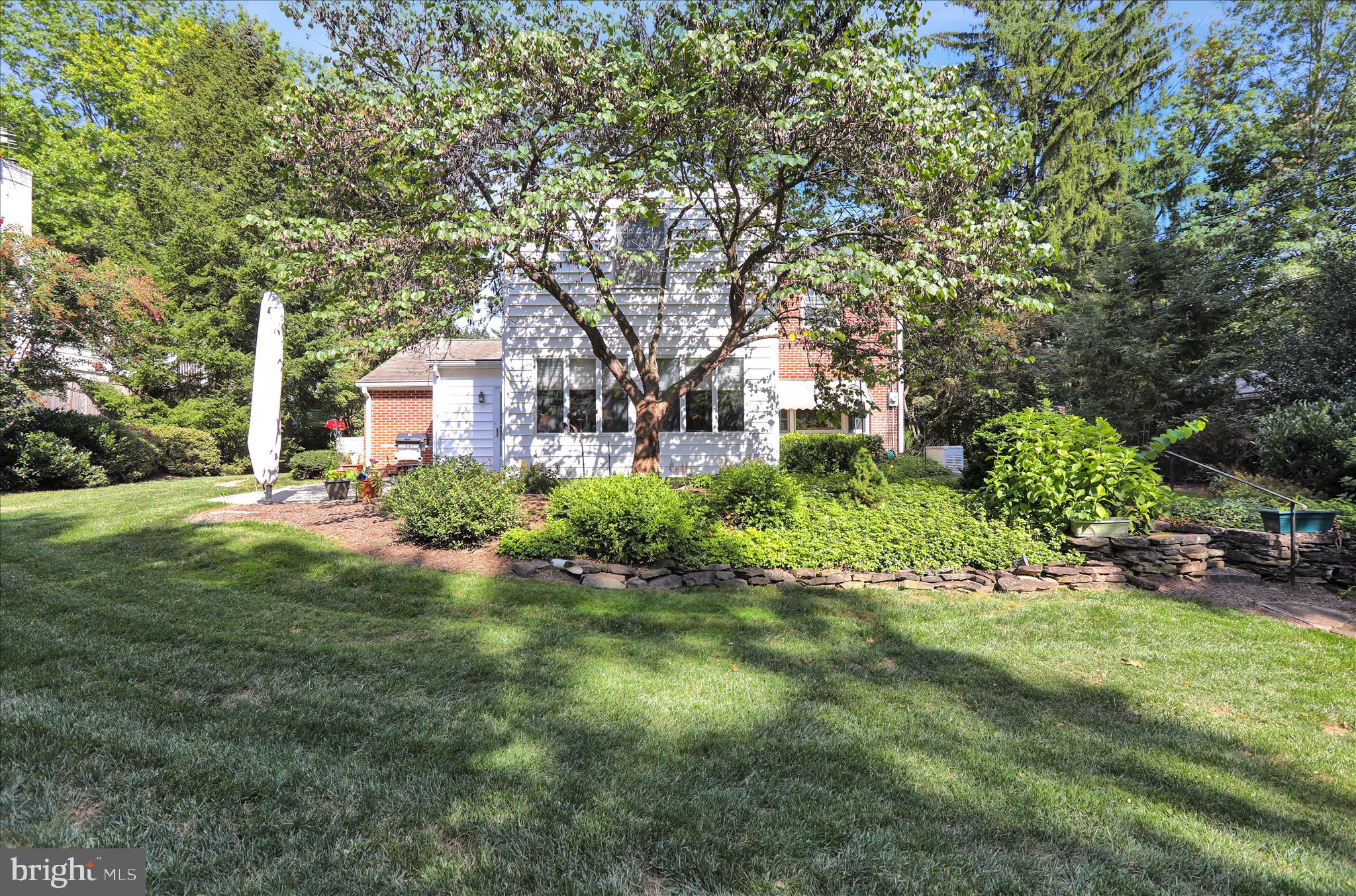 SCHOOL LANE HILLS - Residential